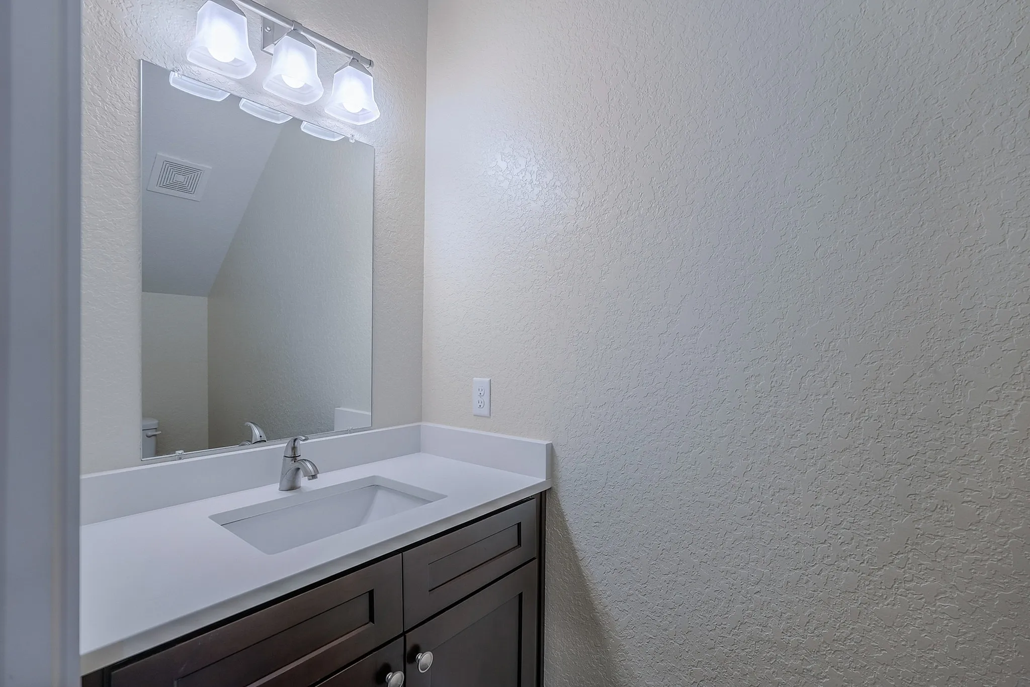 Belcara Luxury Townhomes Bathroom