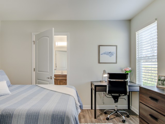 Image of Private Bedroom and Bathroom for Victory Villages