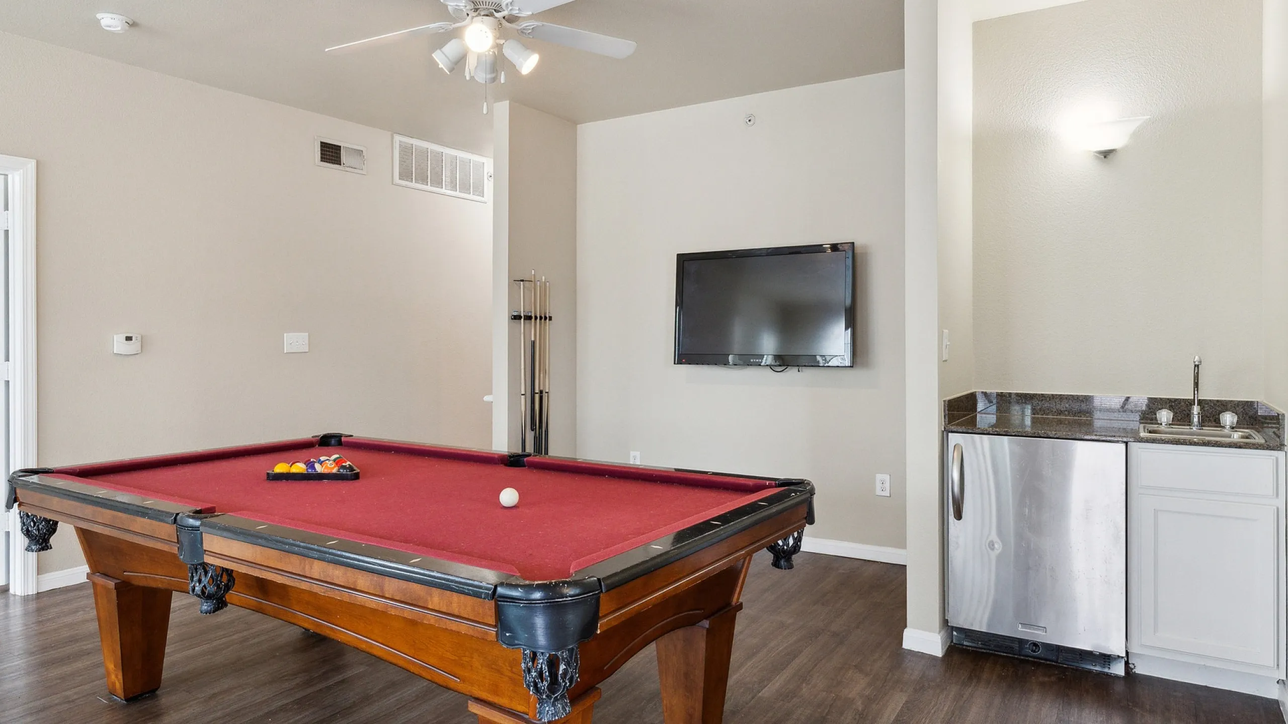 Pool table