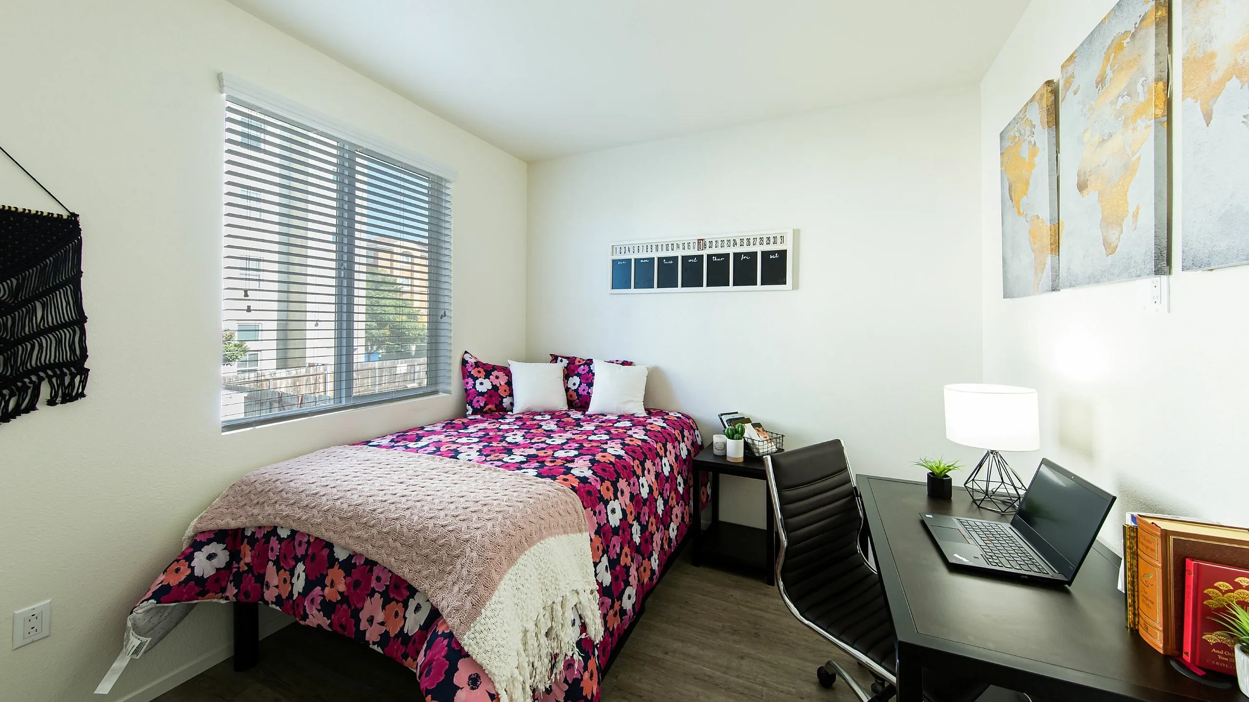 bedroom1