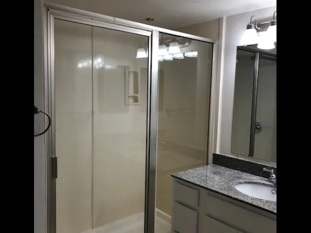 military, students, pets, apartments, New Orleans