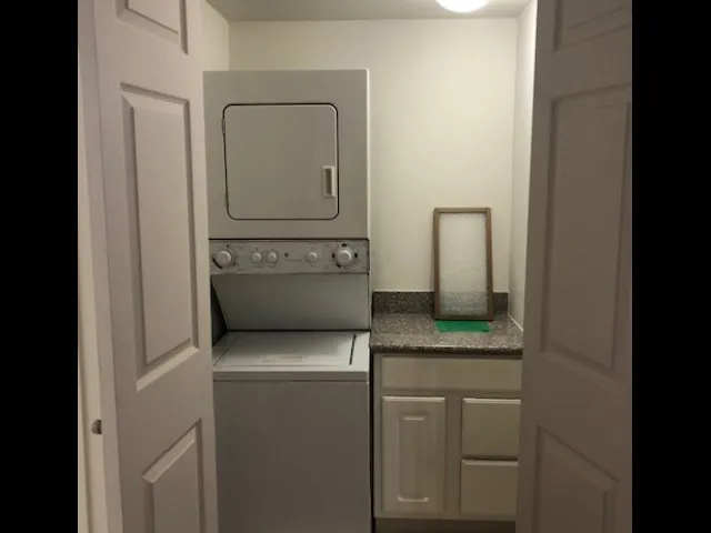 military, students, pets, apartments, New Orleans