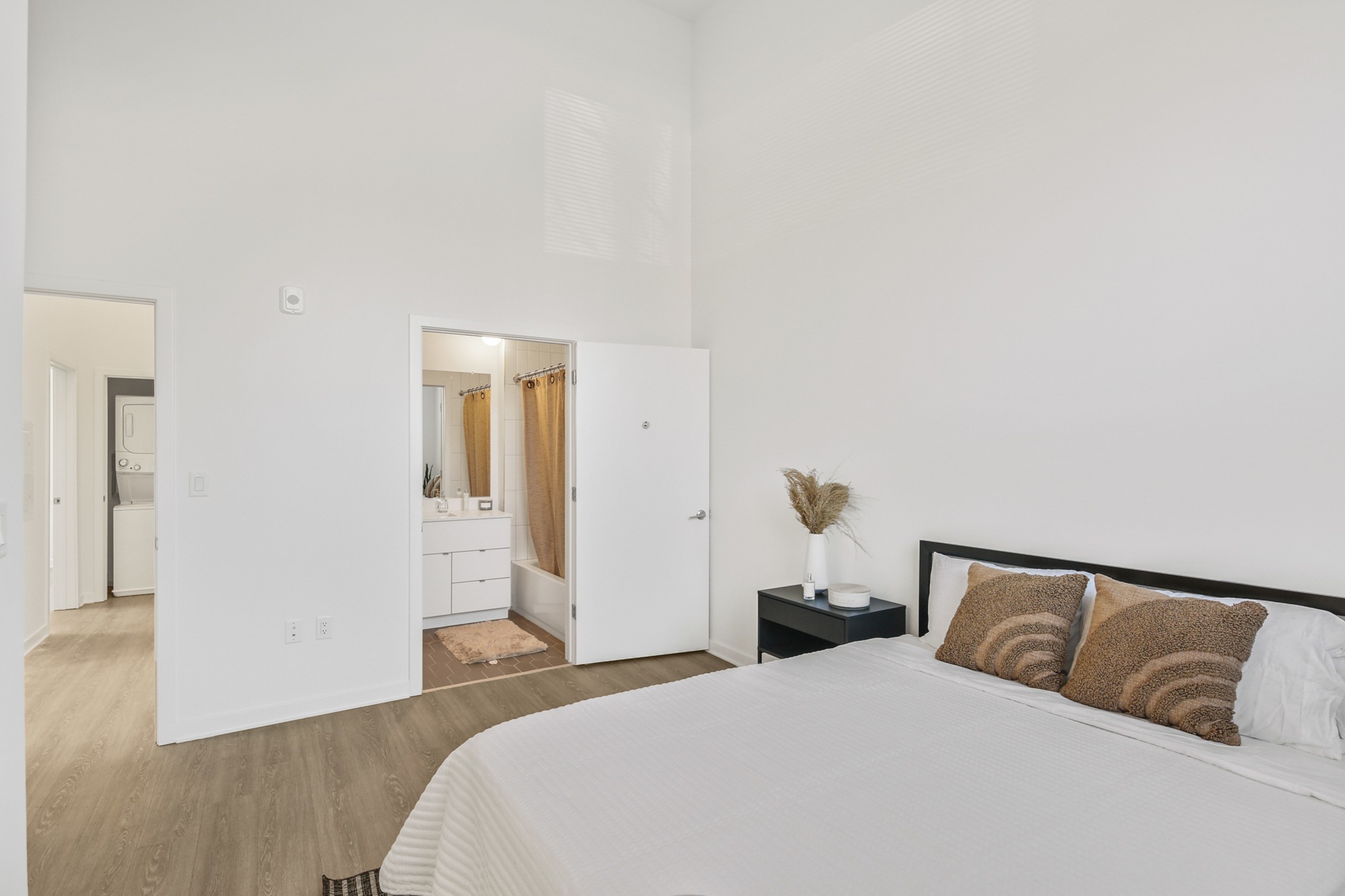 Apartments for Rent in Columbus OH - High-End Apartments With In-Unit Laundry And Dryer