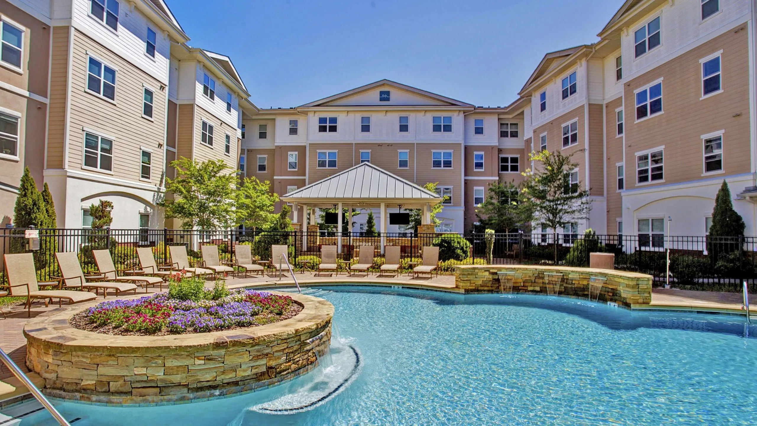 campus crossings briarcliff pool