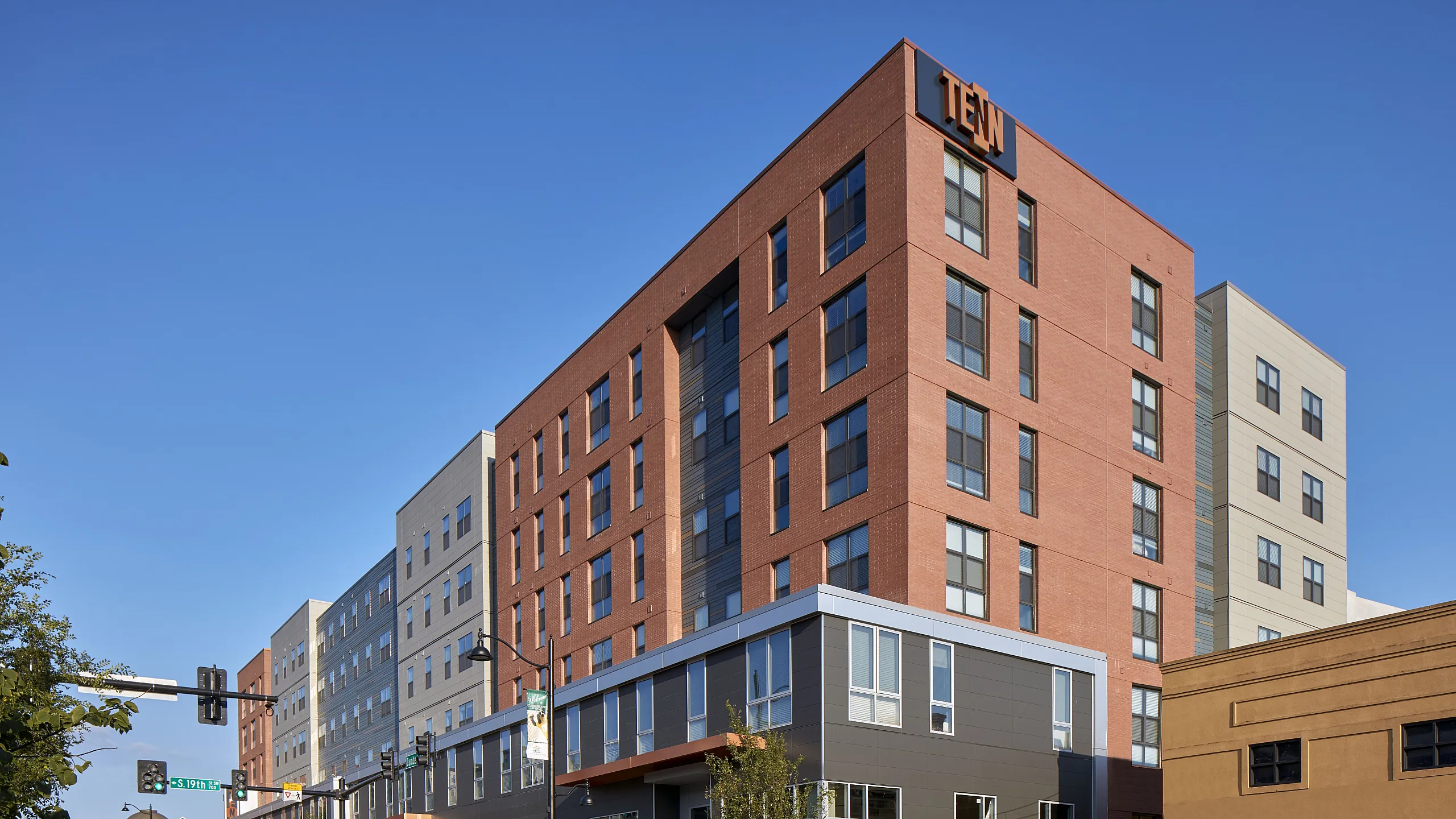 tenn student living knoxville exterior