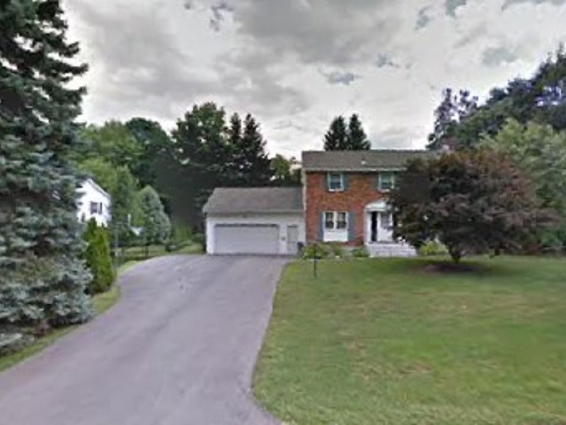 1352 Clifton Park Rd. - house