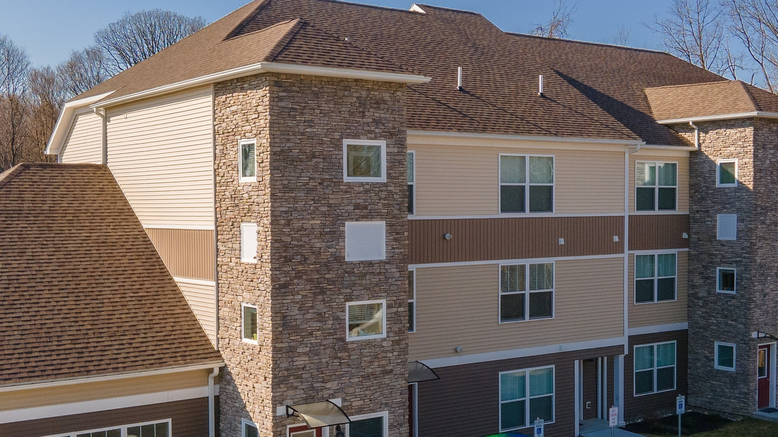 Exterior of Sunrise Solars Apartments in Latham, NY