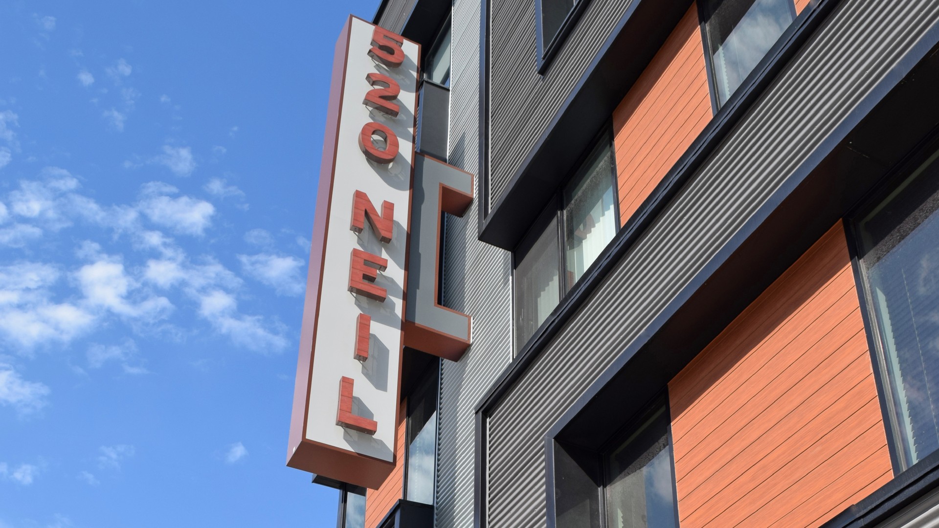 520 neil facade
