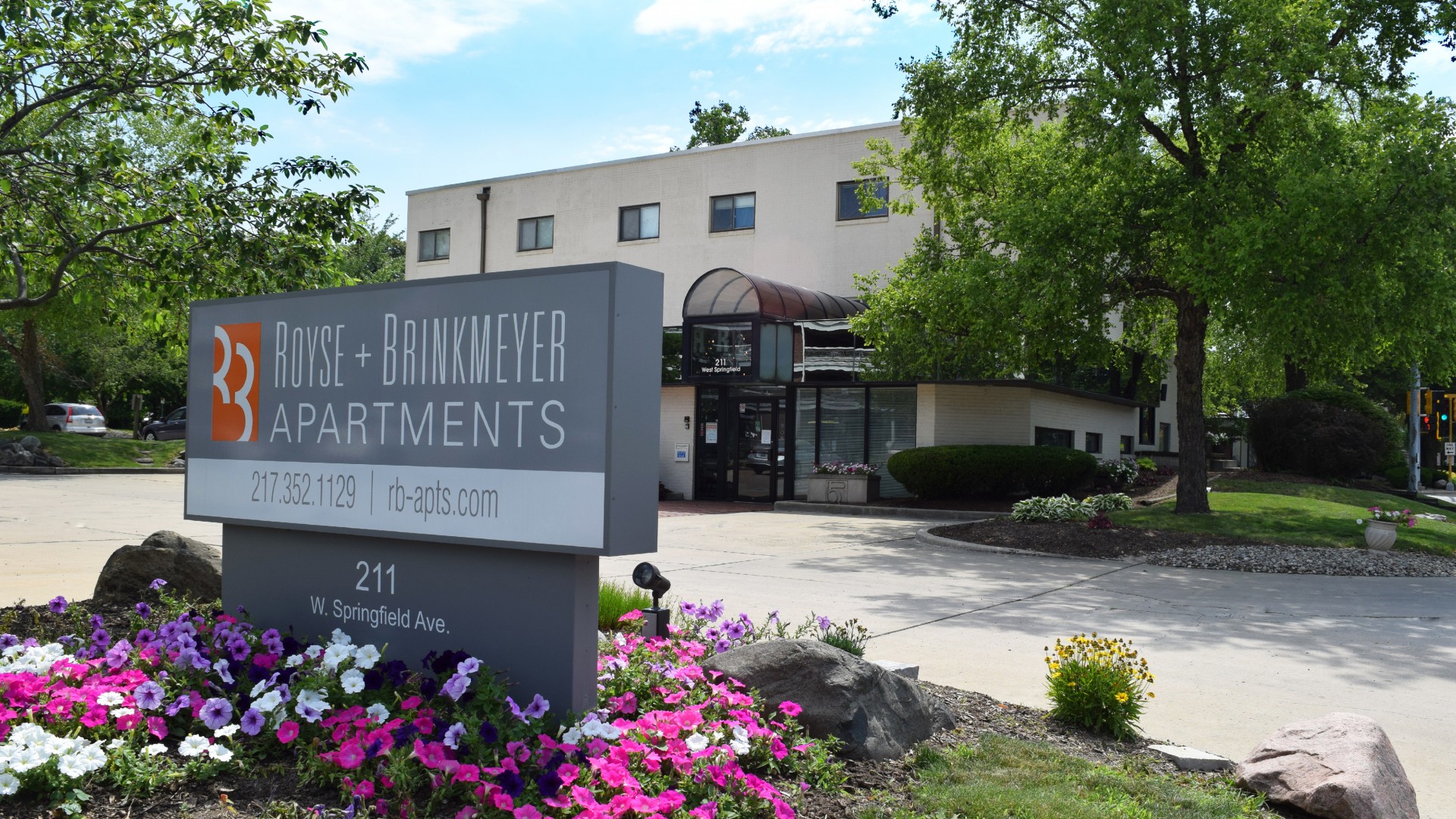 Royse + Brinkmeyer Leasing Office