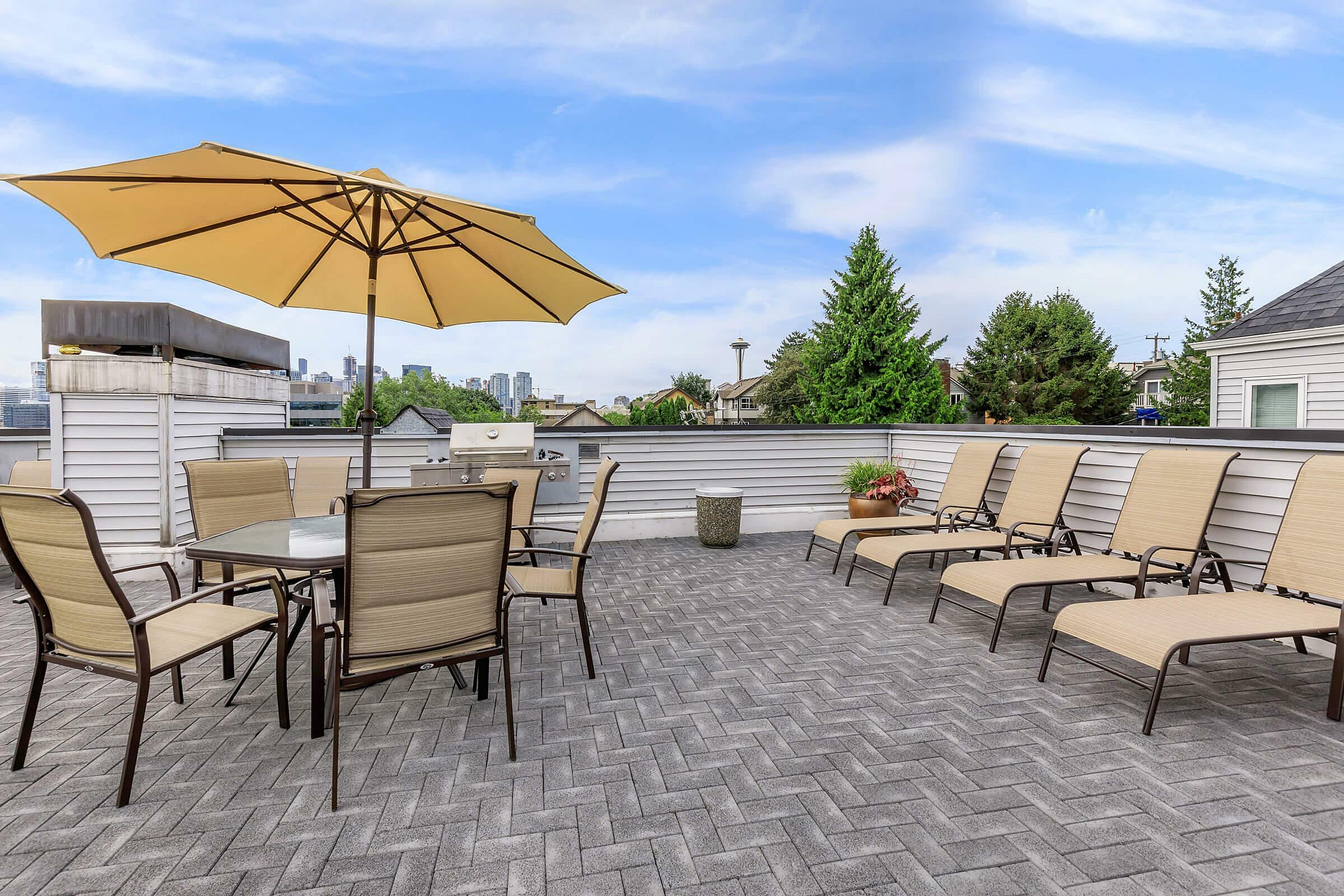 Crosspointe Vista | Apartments In Seattle, WA | Cross Pointe Vista ...