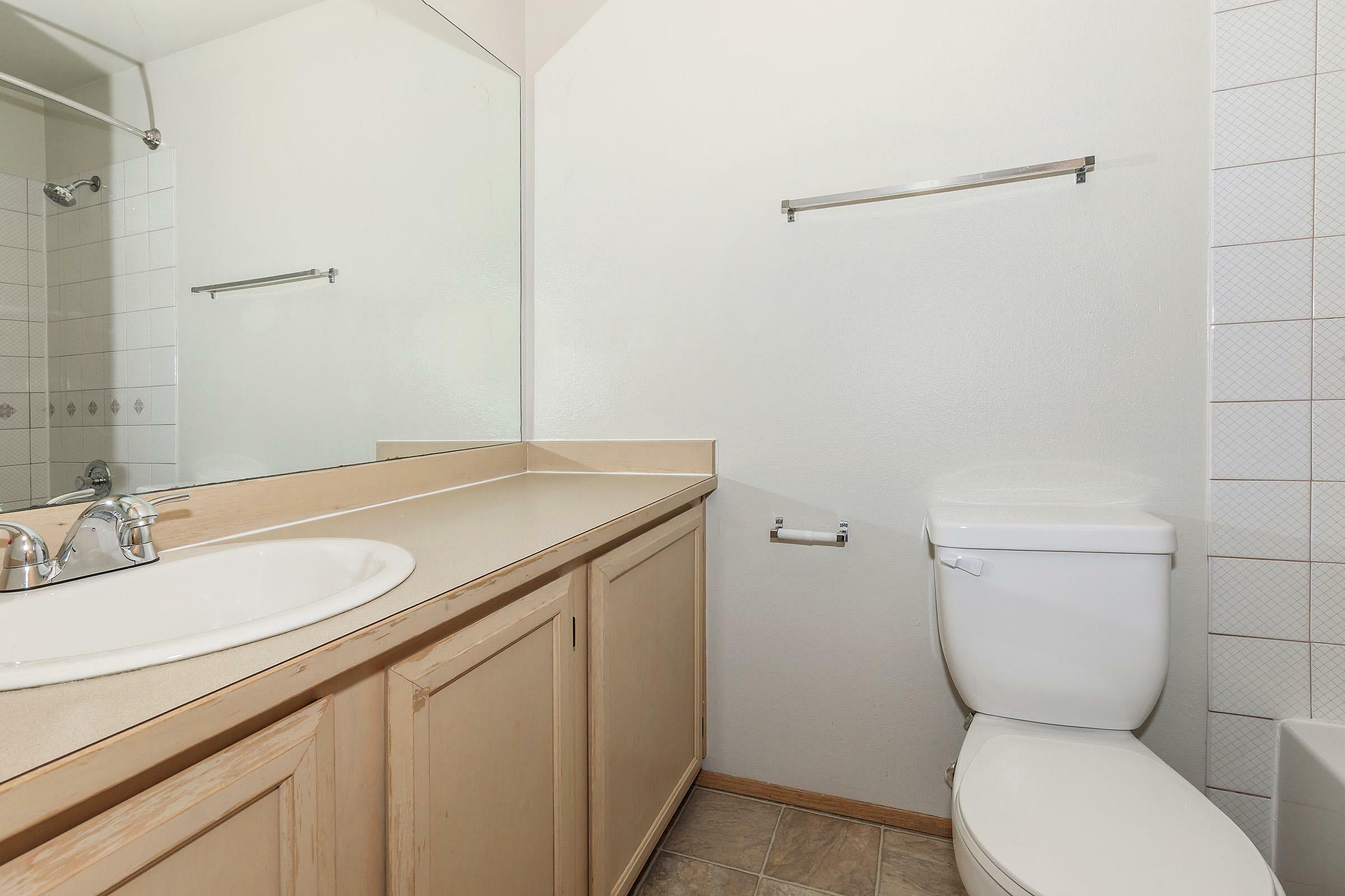 Crosspointe Vista | Apartments In Seattle, WA | Cross Pointe Vista ...