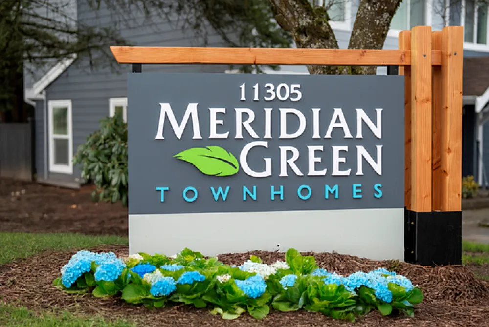 MG monument sign