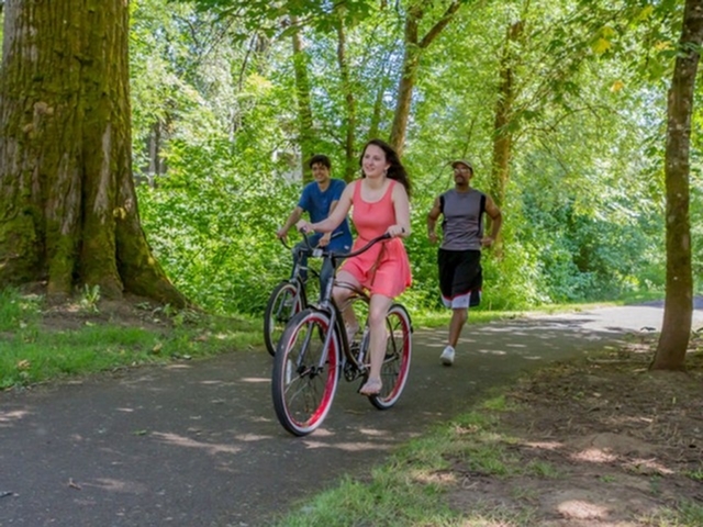 Access to Delta Ponds Trail