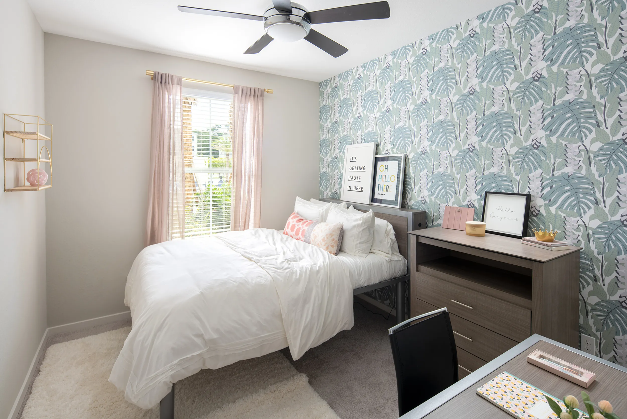 Campus Circle Gainesville furnished bedroom with queen-size memory foam bed in student apartment in Gainesville Florida