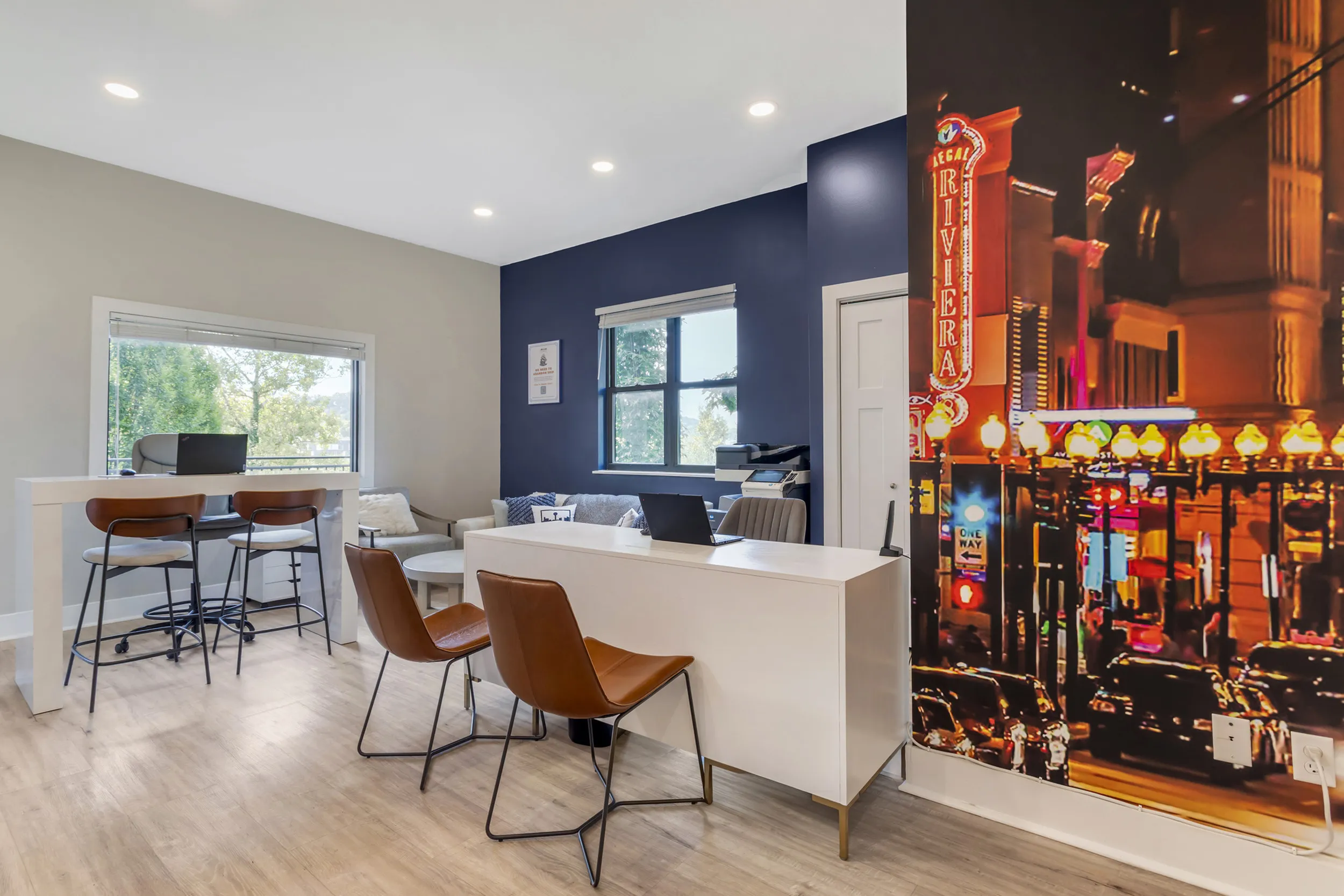 Modern business center with workstations available to residents at The Landings apartments Knoxville TN