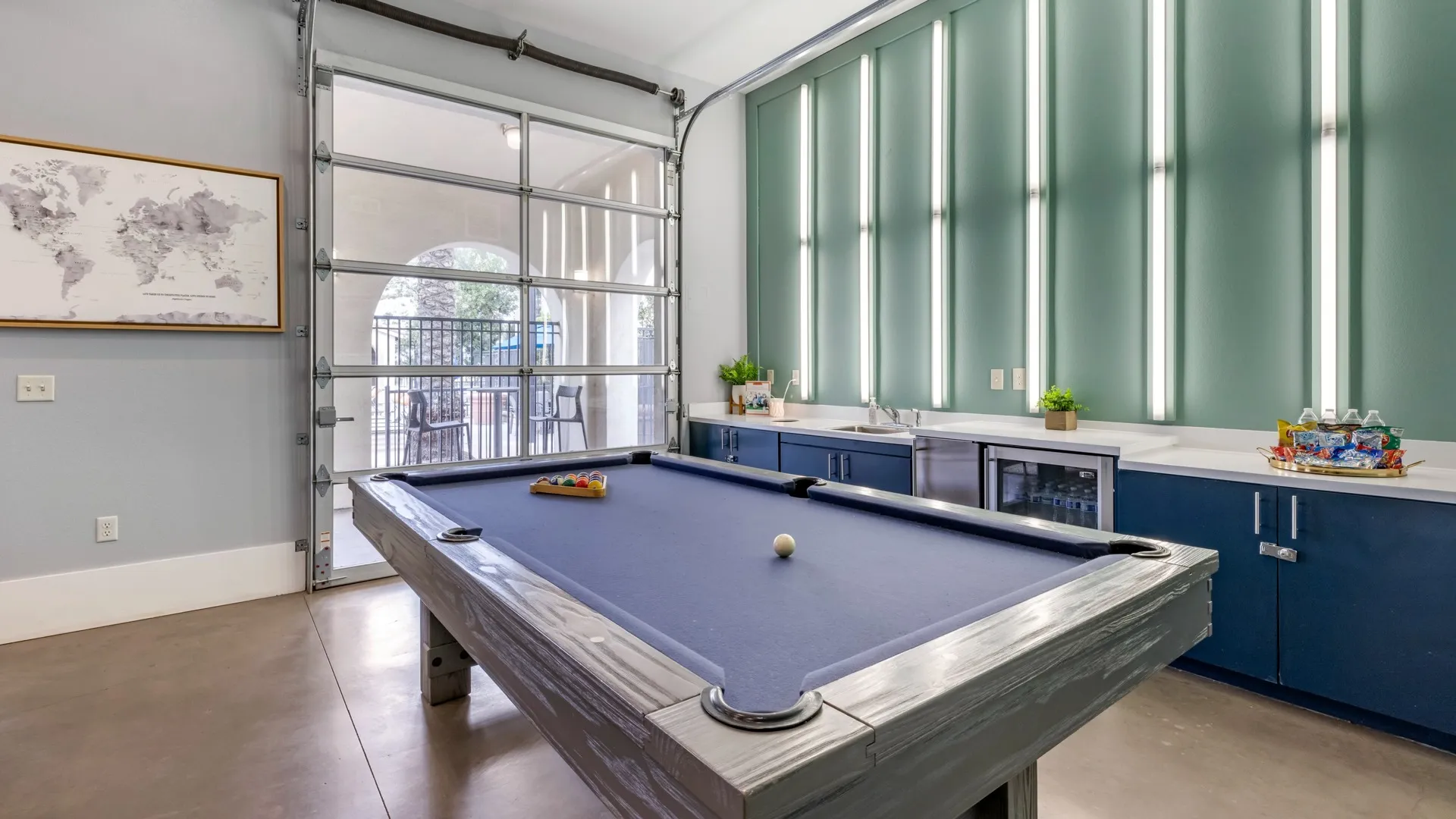 Highlander at North Campus game room clubhouse lounge with pool table in Riverside CA