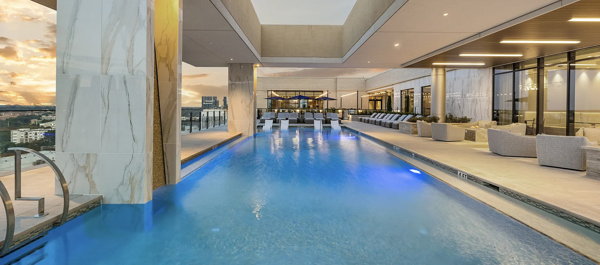 Hanover Dilworth - Rooftop Pool