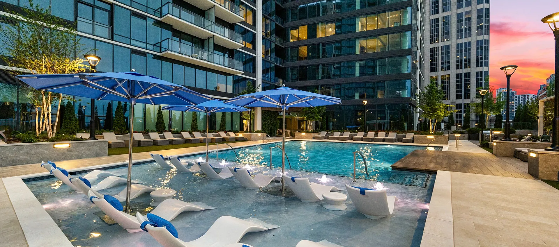 Hanover Midtown - Pool Area