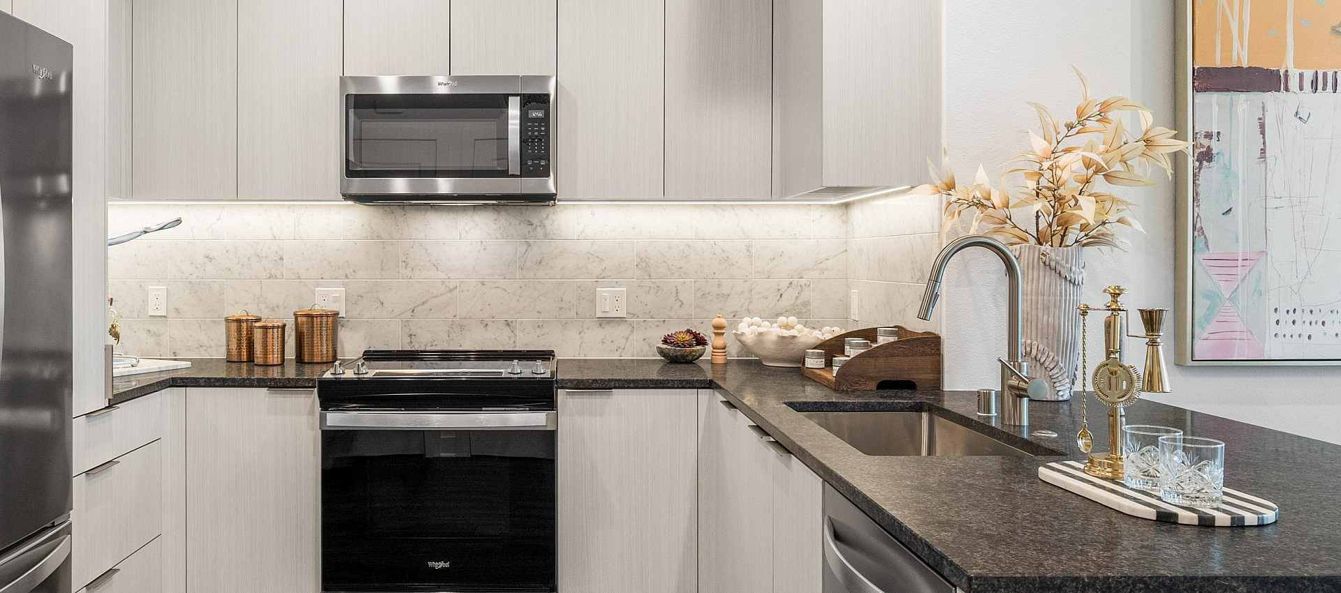 Hanover North Capitol - Modern Kitchen