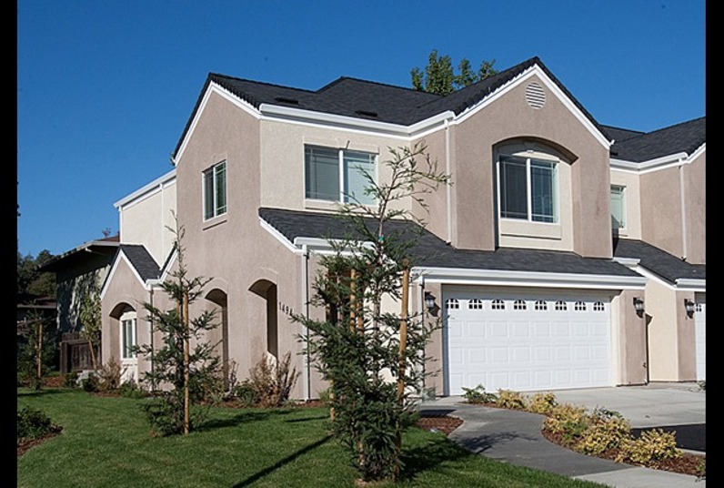 Dana Pointe Townhouses Rental Homes Redding, California