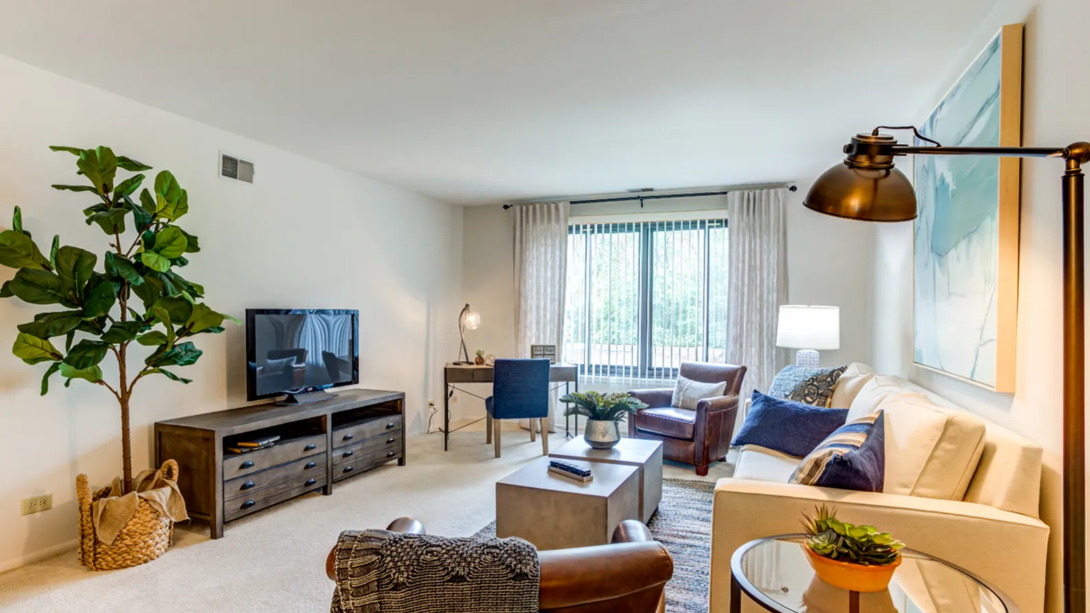 model stock photo - International Village Lombard | Apartments In Lombard
