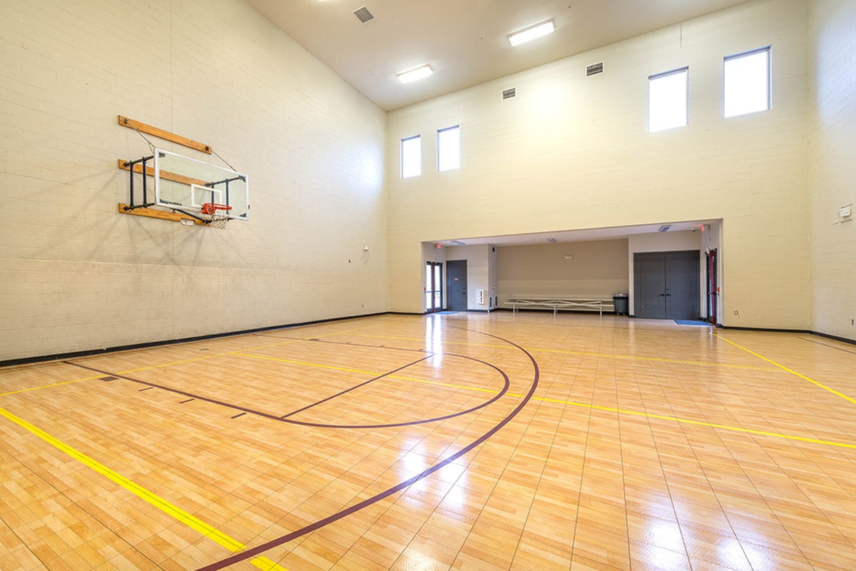 Sports court (indoor)