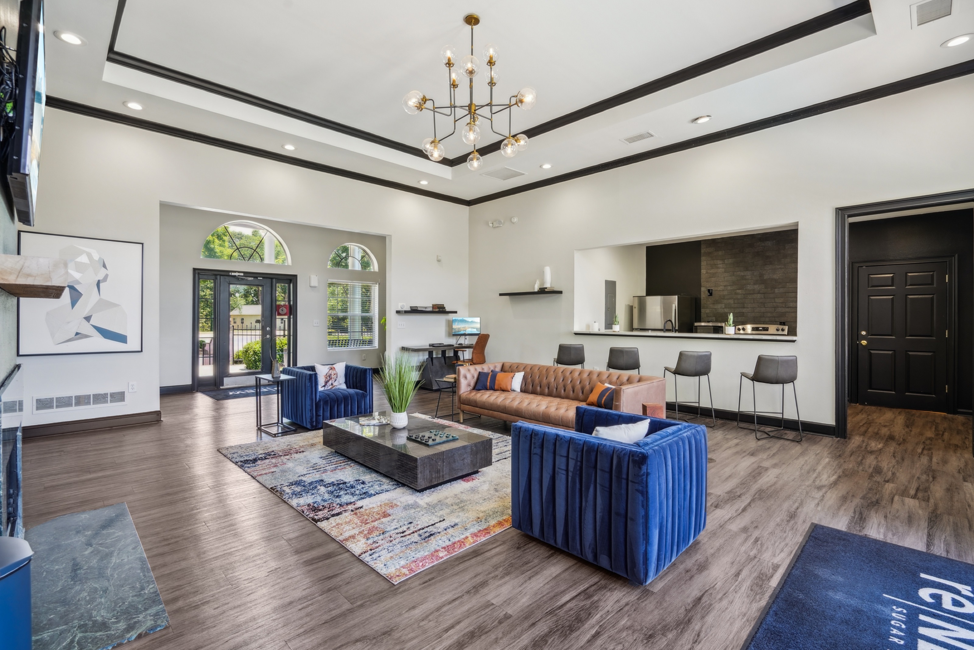 renew sugar hill clubhouse lounge area