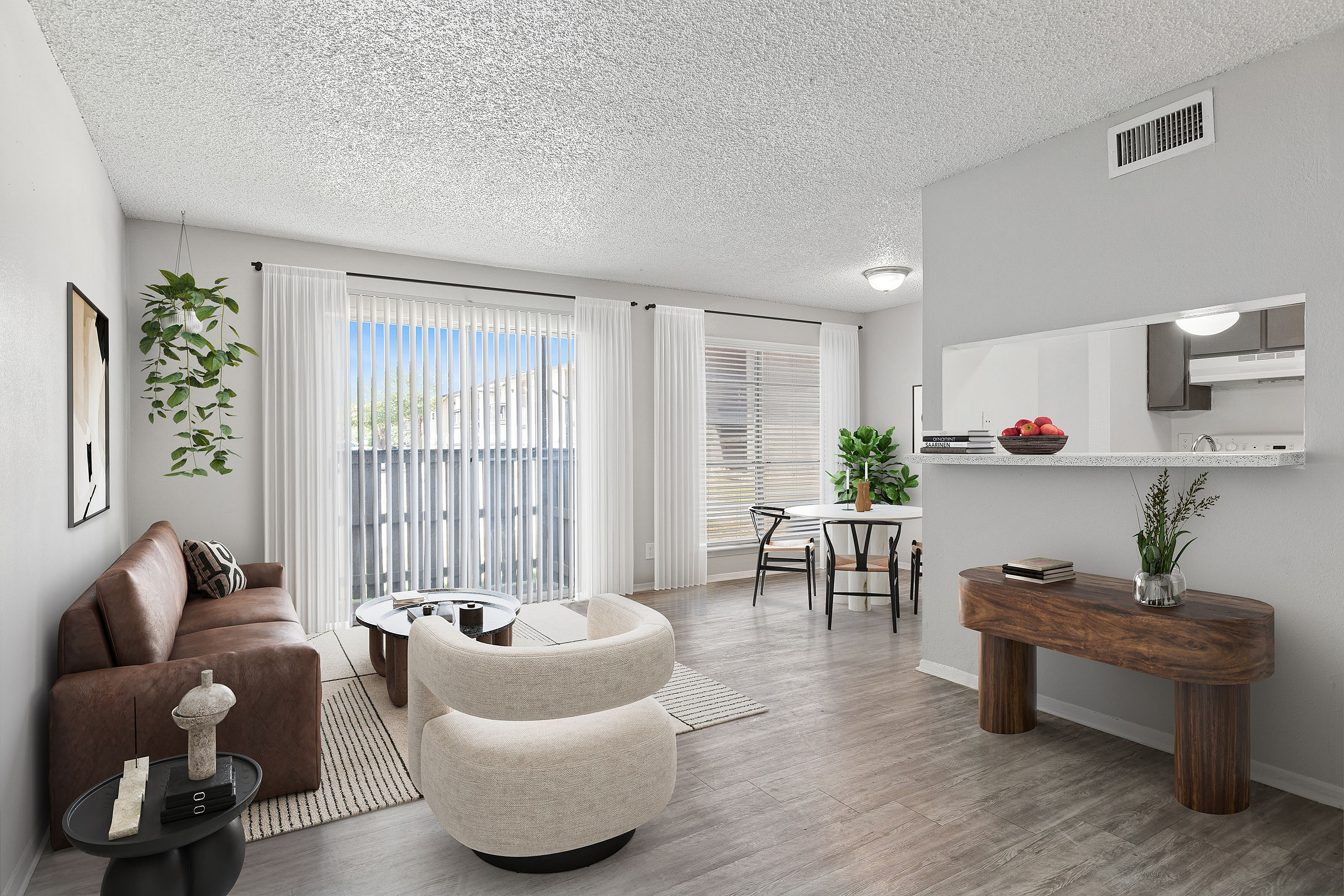 ReNew Hyde Park Apartment Homes in Midland, TX