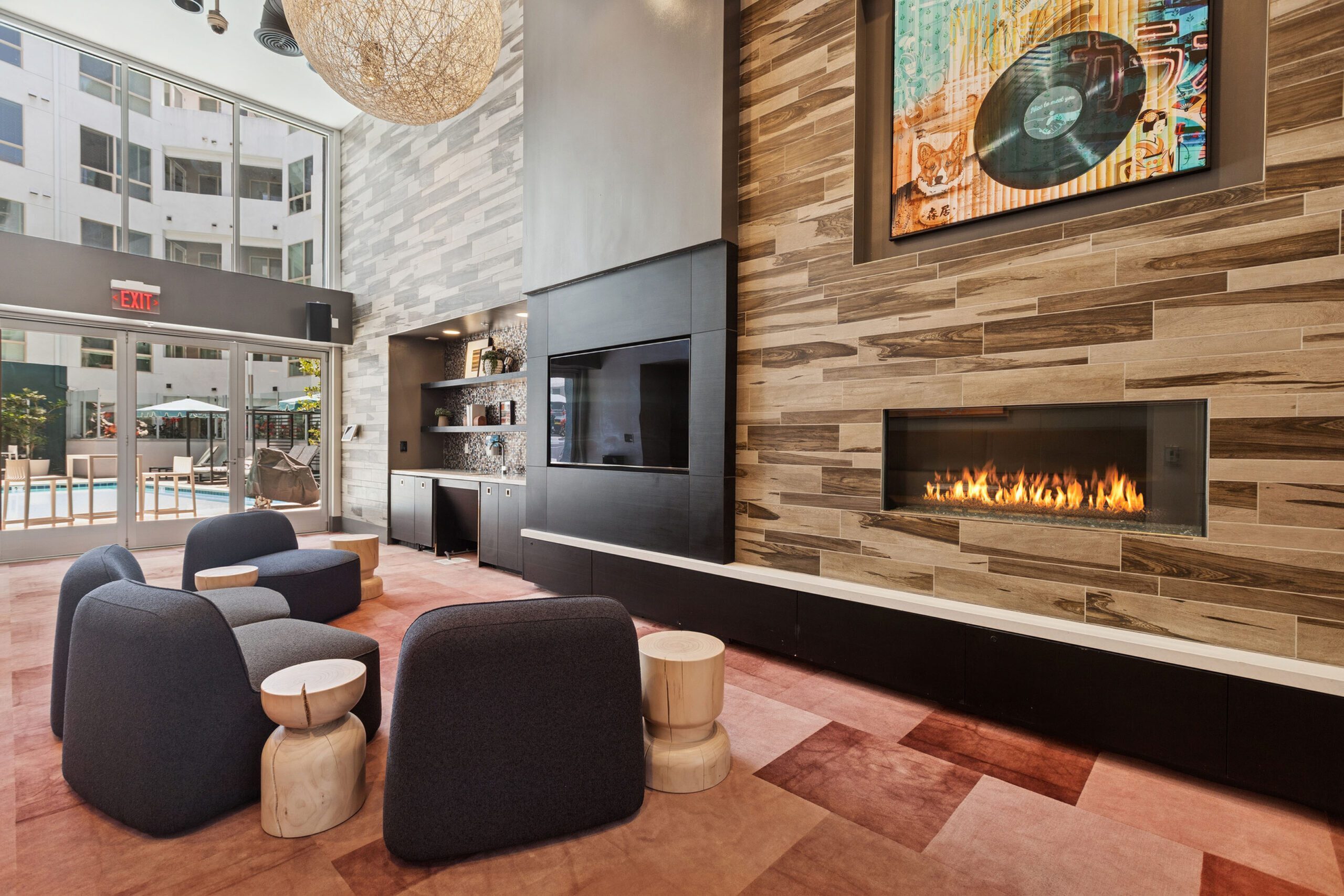 Arrive Wakaba - Modern Lounge Area