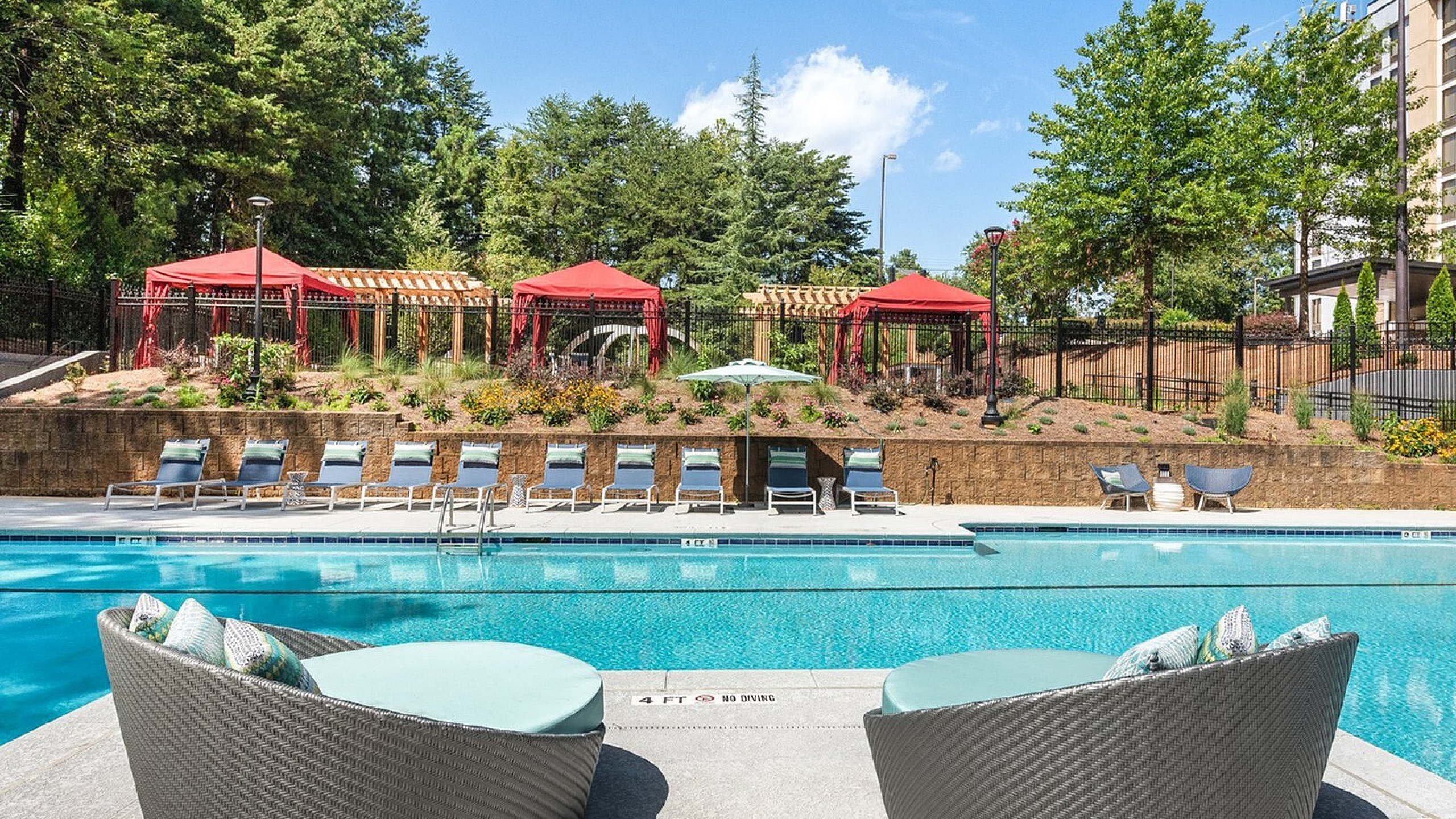 ReNew Perimeter View Pool