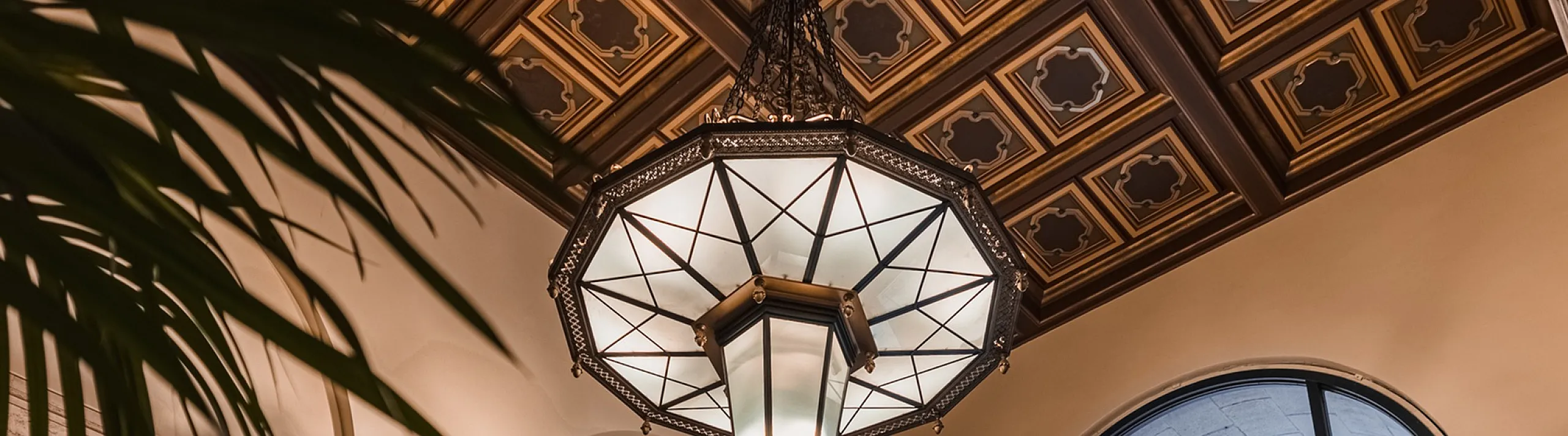 arrive 625 broadway historic building chandelier