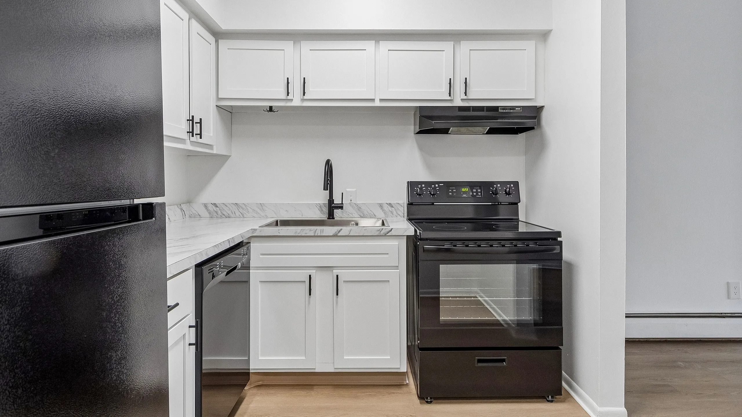 ReNew Bristol - Modern Kitchen