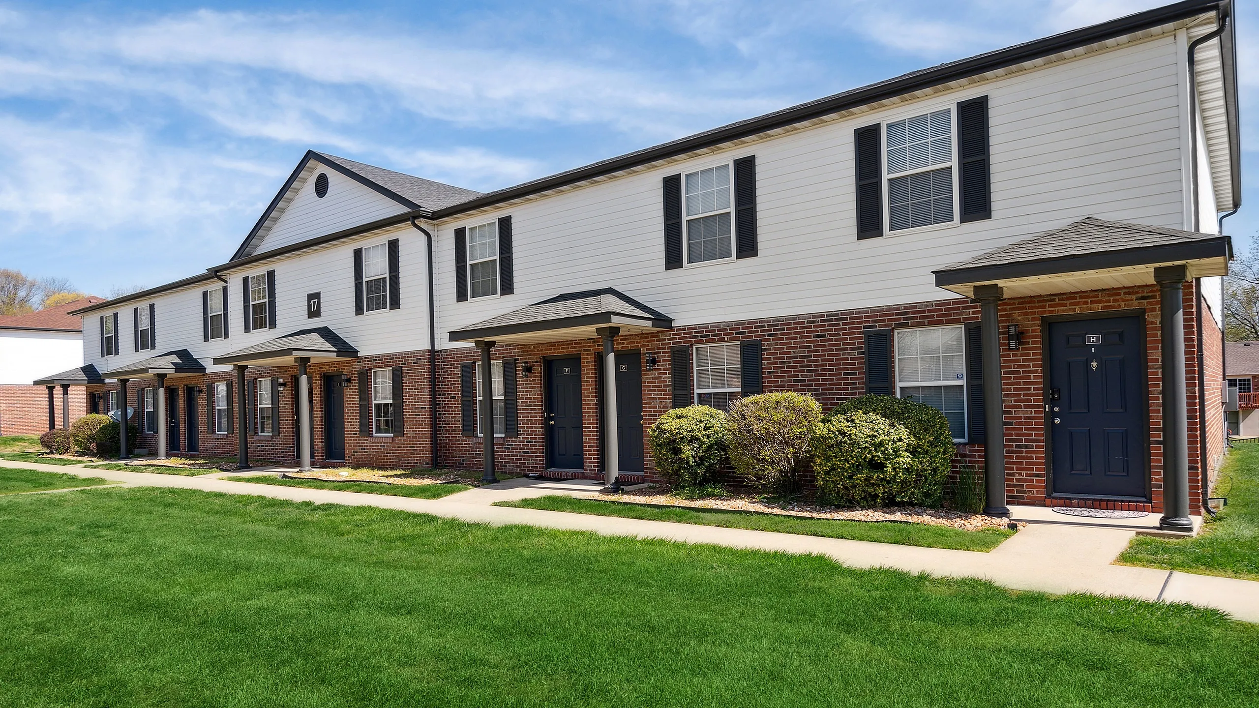 ReNew Edwardsville Apartment Collection - Exterior View