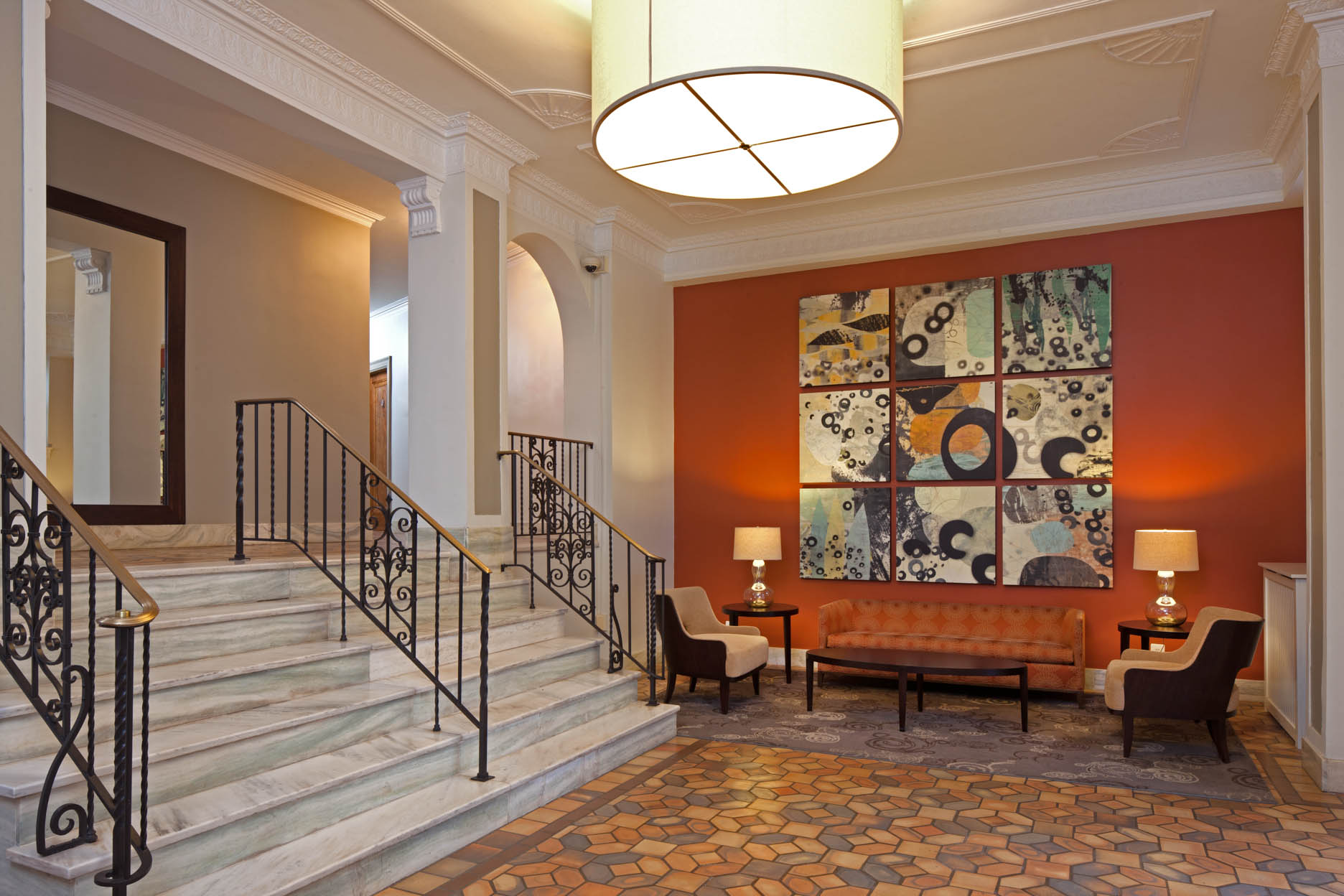 View Photos La Reine Apartments