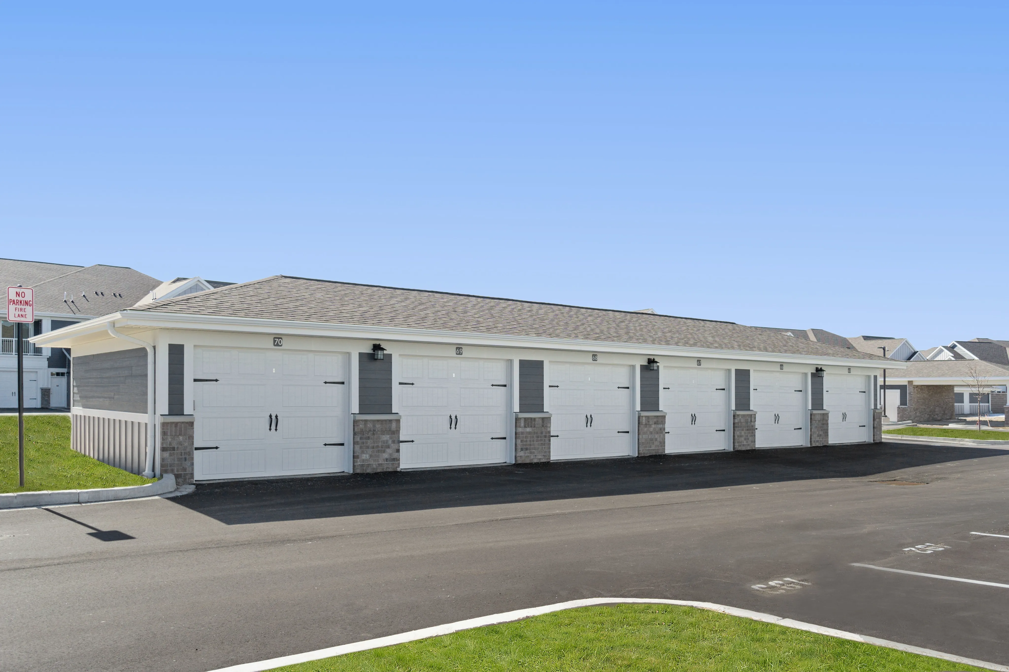 Photo Gallery & Tour Seasons at Plainfield