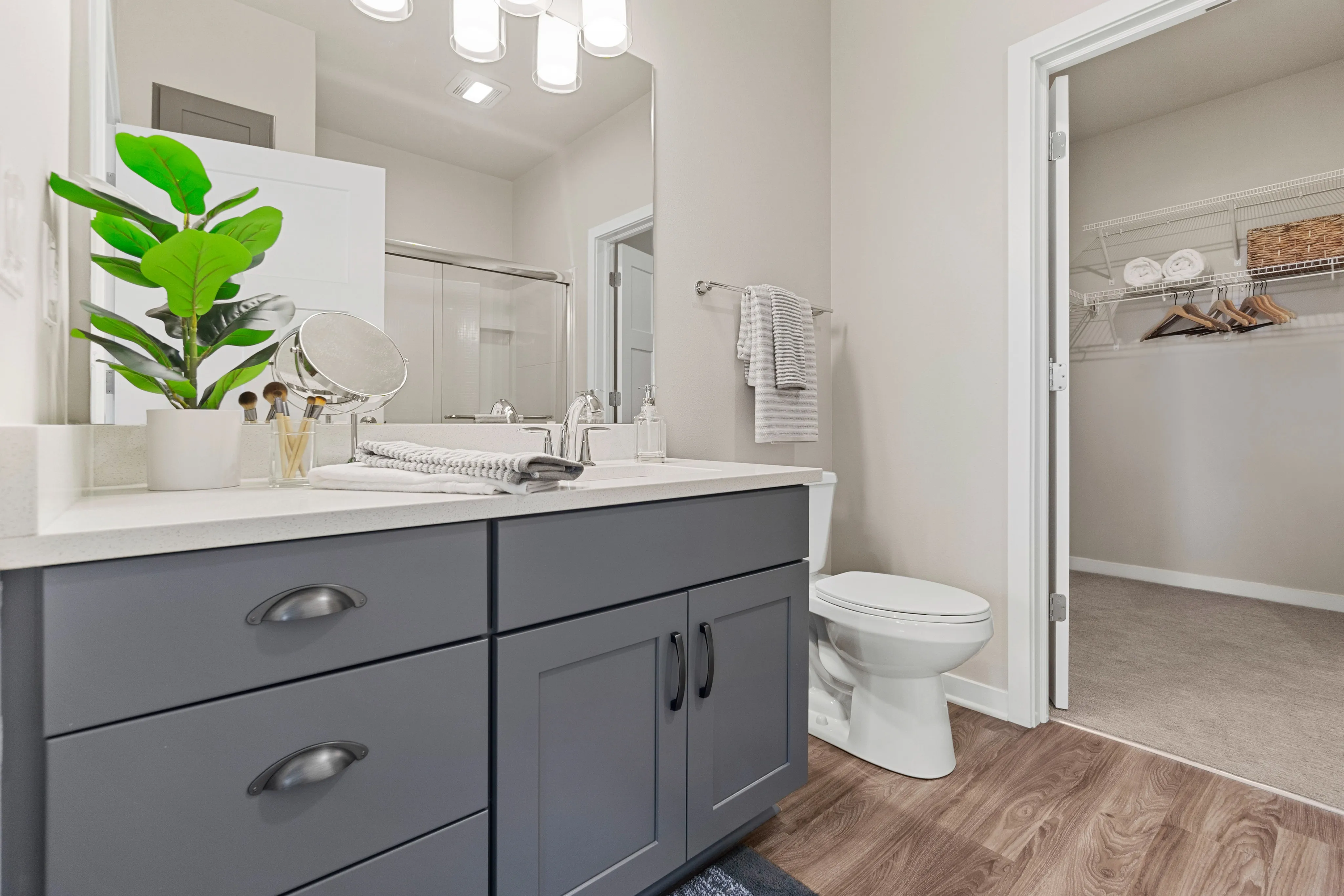 Photo Gallery & Tour Seasons at Franklin