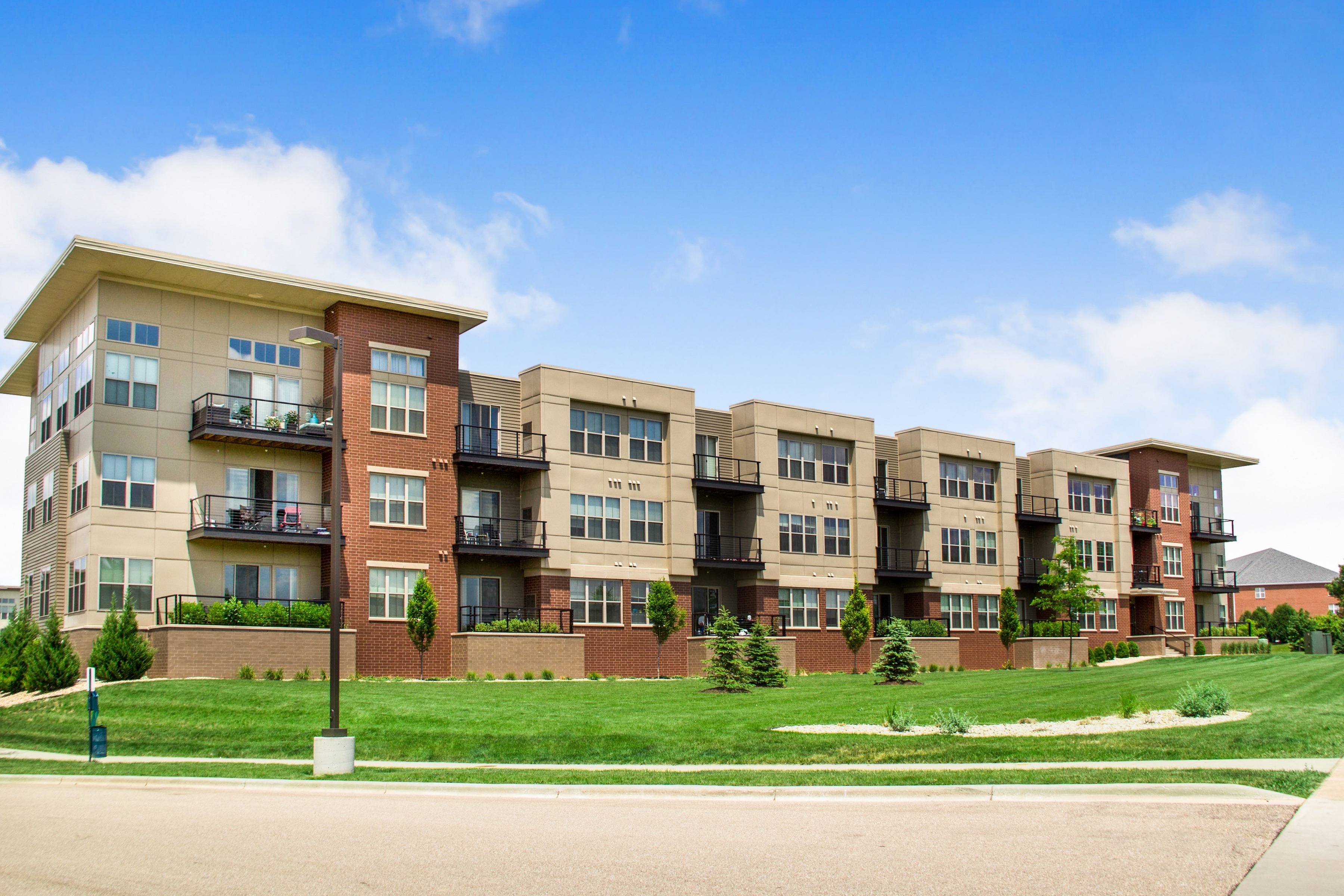 Photo Gallery & Tour 50Twenty Apartments