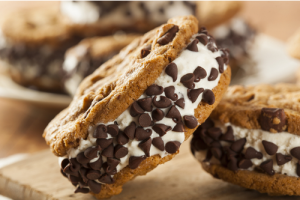 Recipes for Ice Cream Sandwich Day-image