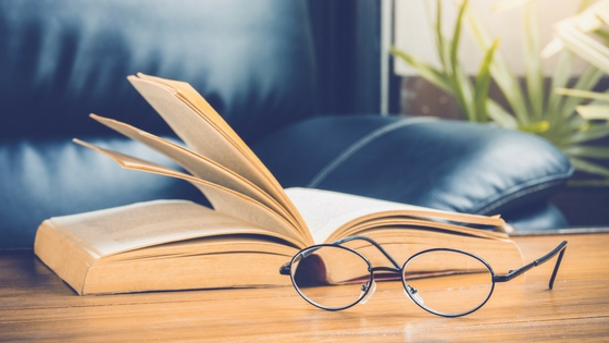 Top 3 Signs that You Need Reading Glasses-image