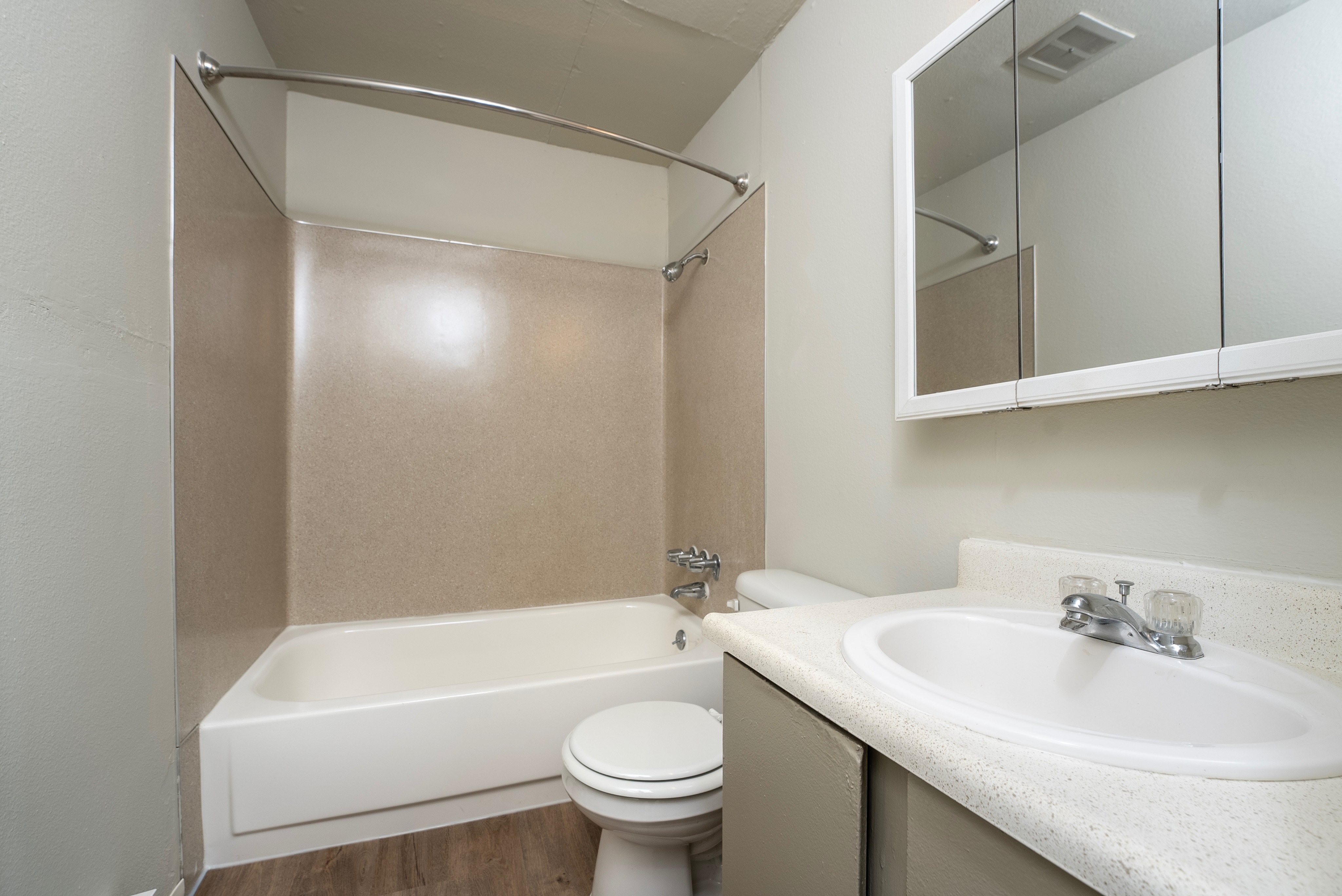 Studio 2 Bed Apartments Check Availability Baycrest Apartments