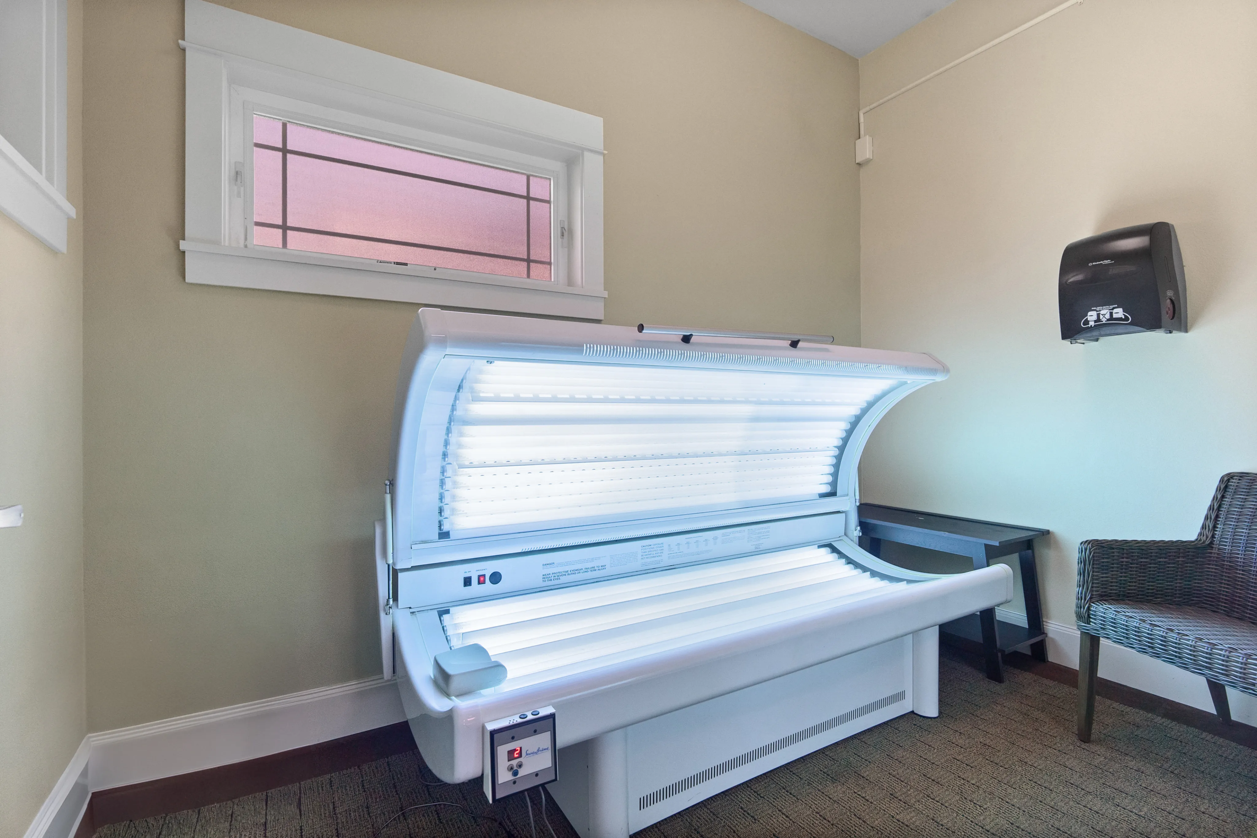 Tanning Suite l Apartments for Rent in Tacoma, WA l Cedar Court Apartments