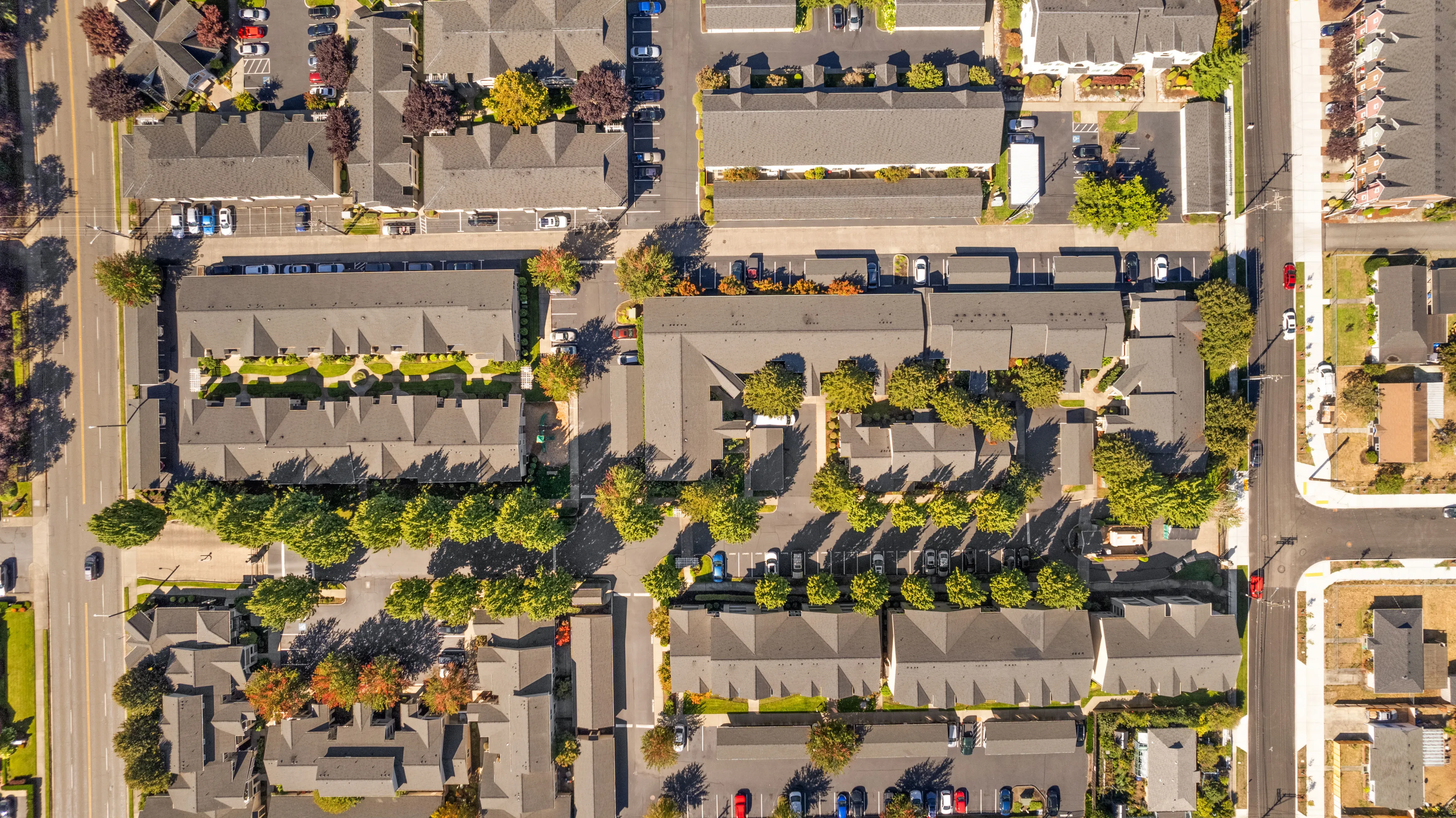 Community Overview l Apartments for Rent in Tacoma, WA l Cedar Court Apartments