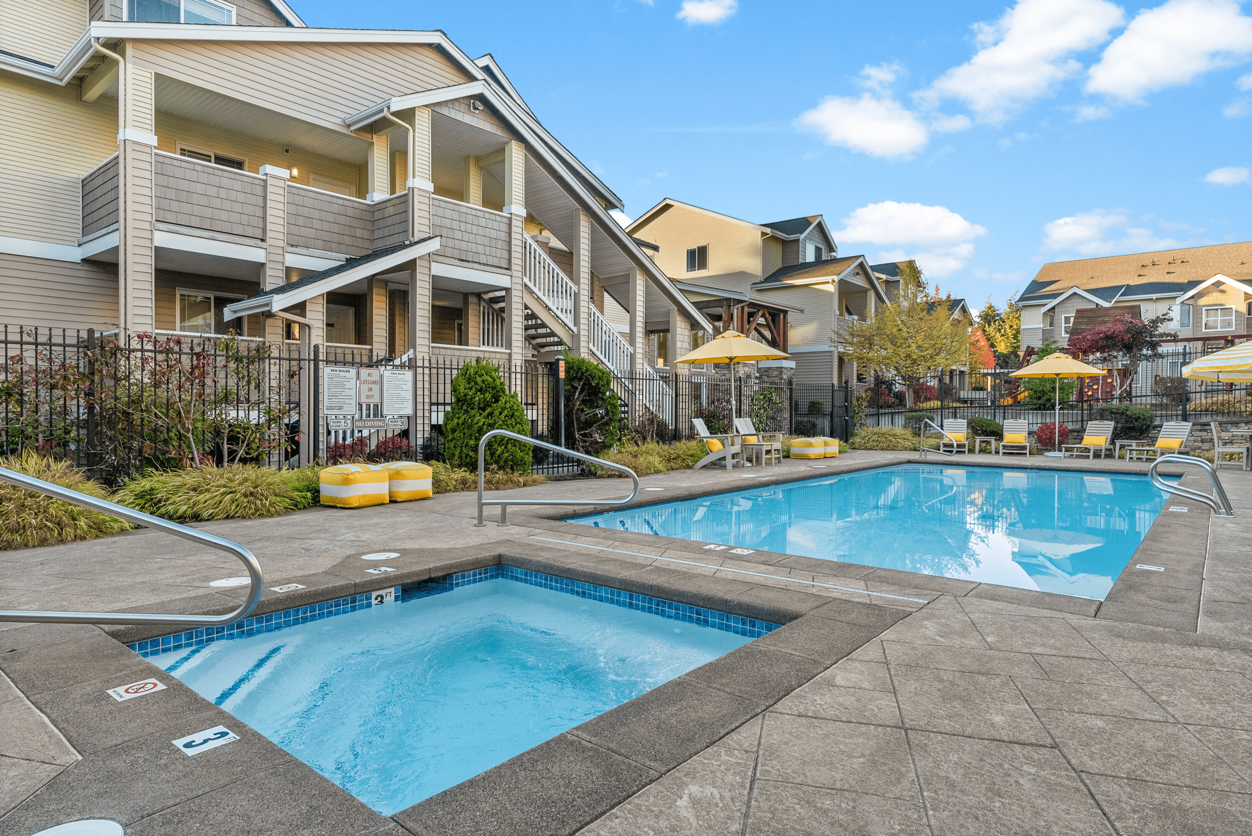 Resident Pool + Spa l Apartments for Rent in Tacoma, WA l Fircrest Gardens Apartments