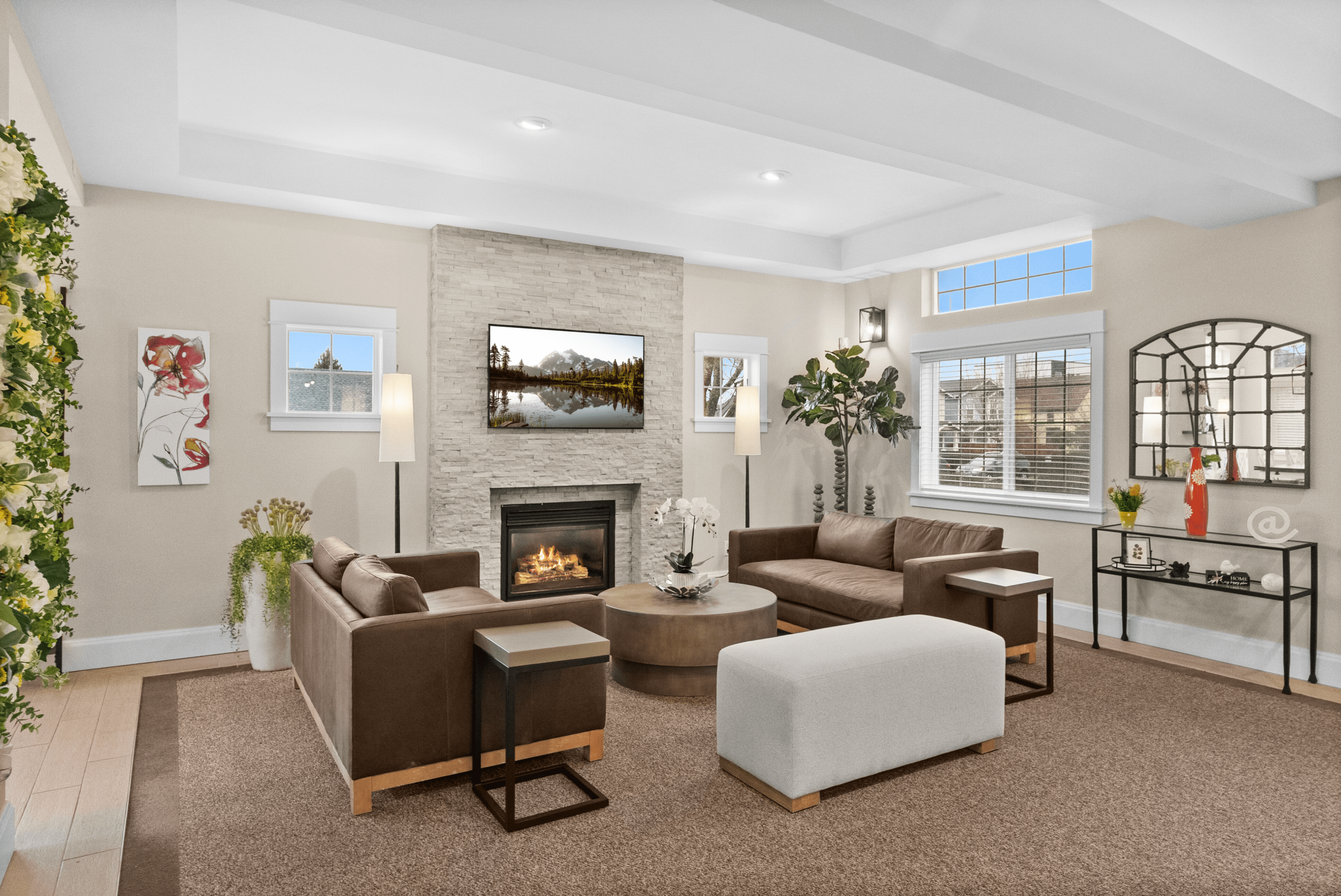 Resident Lounge l Garden Villa Apartments l Tacoma, Wa