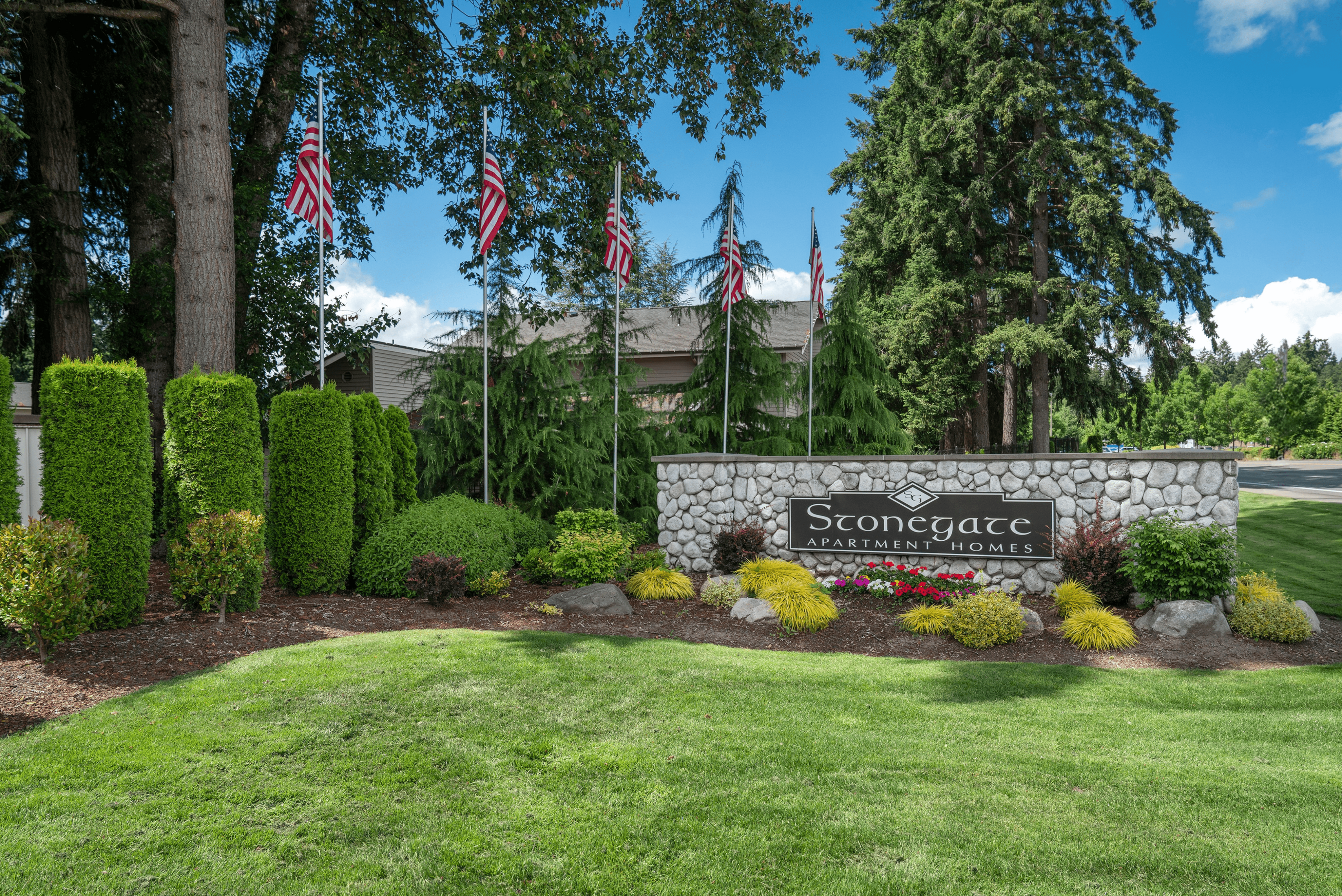 Explore Stonegate Apartments