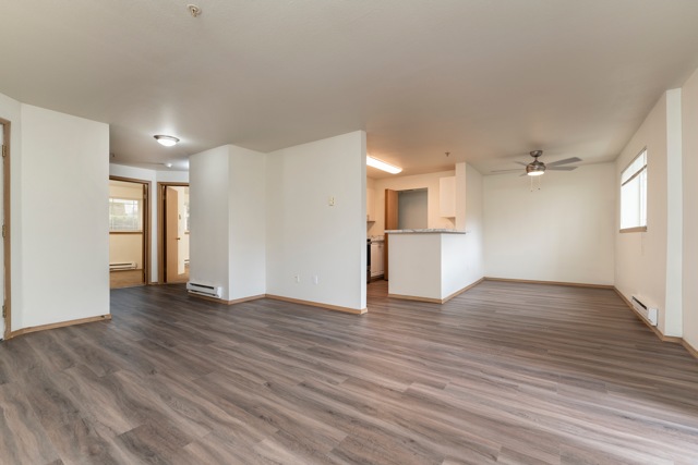One Bedroom w/Den