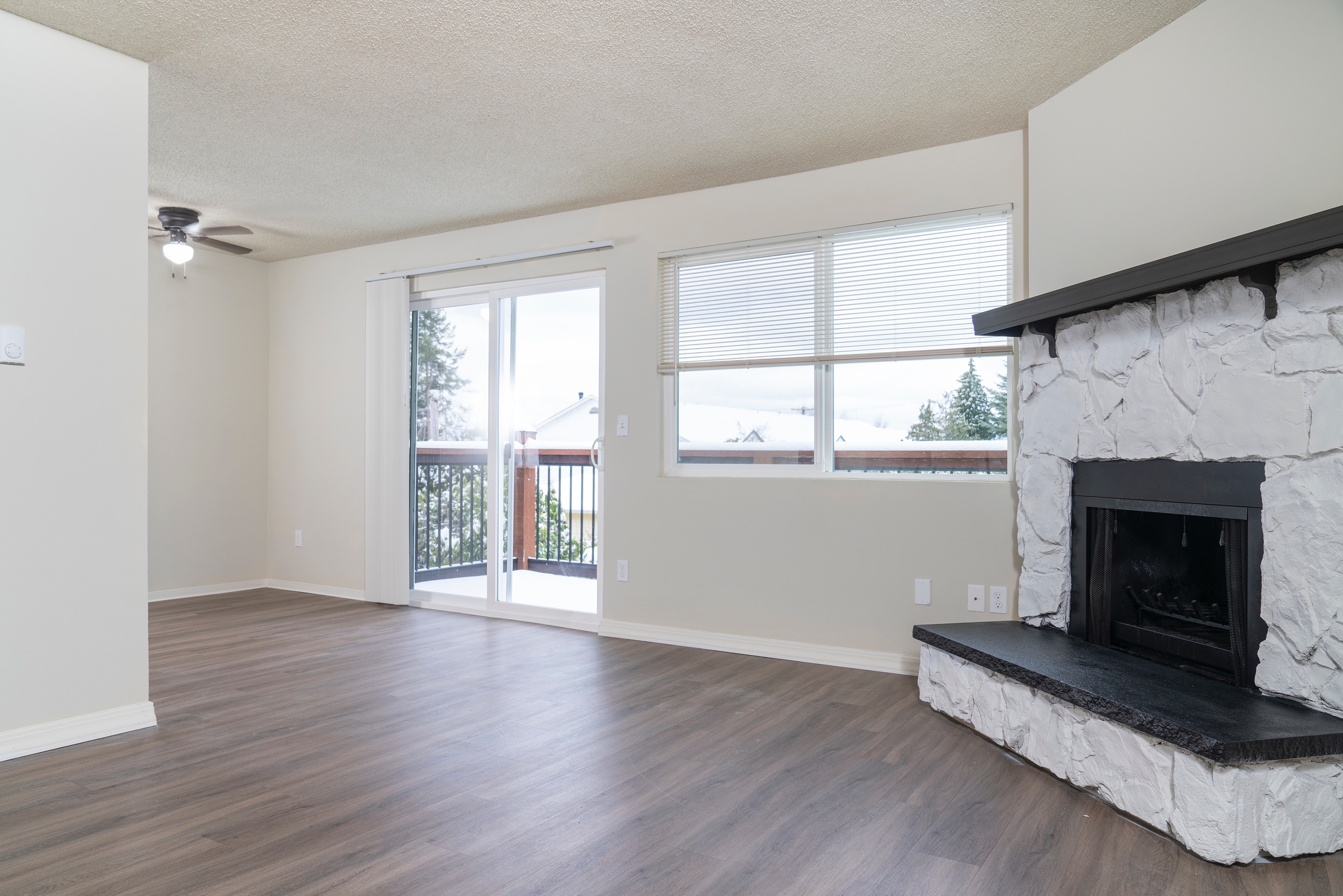 3 Bedroom Townhome | 3 Bed Apartment | Valencia Apartments