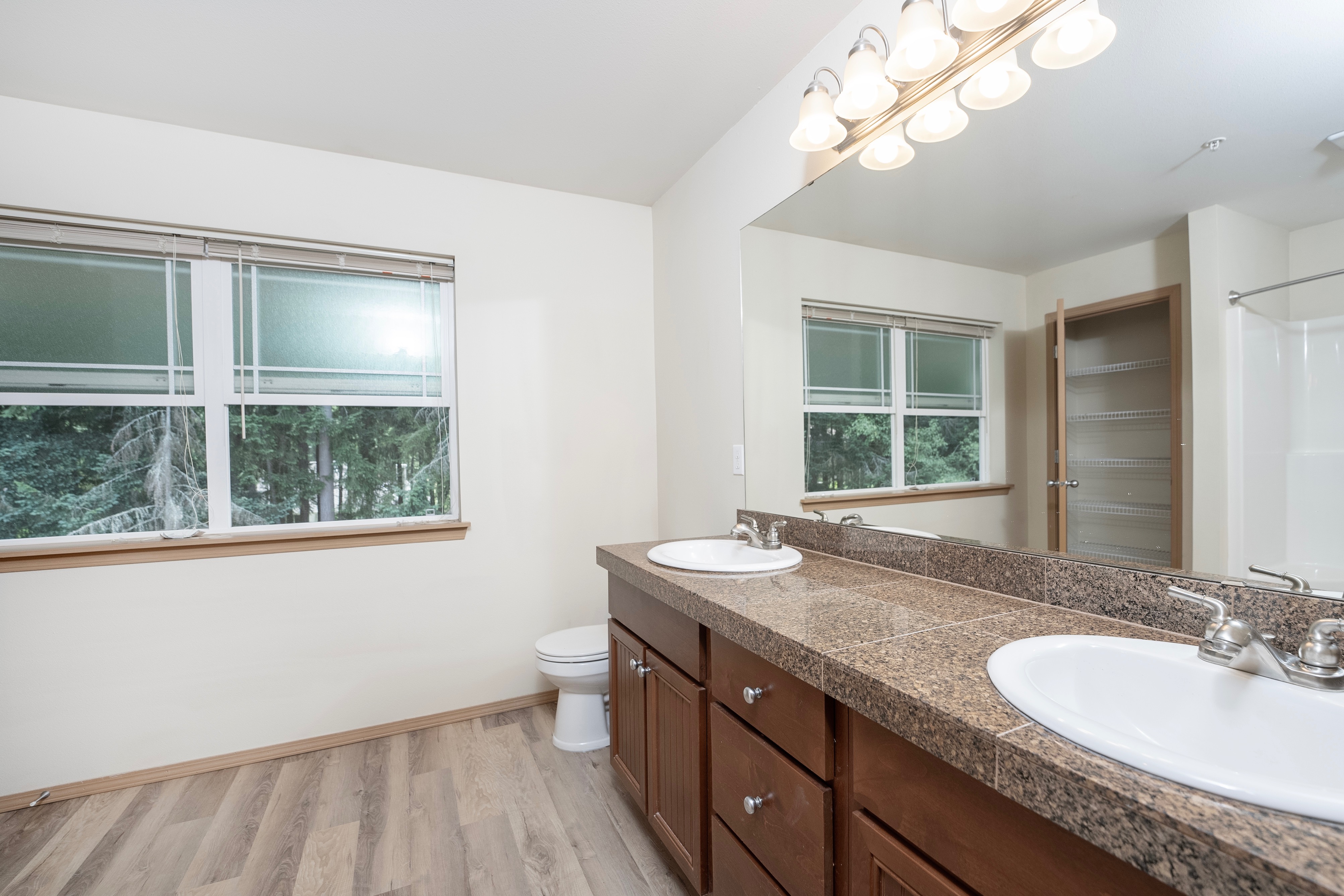 3x2 Townhome w/Garage - 1280 sq ft