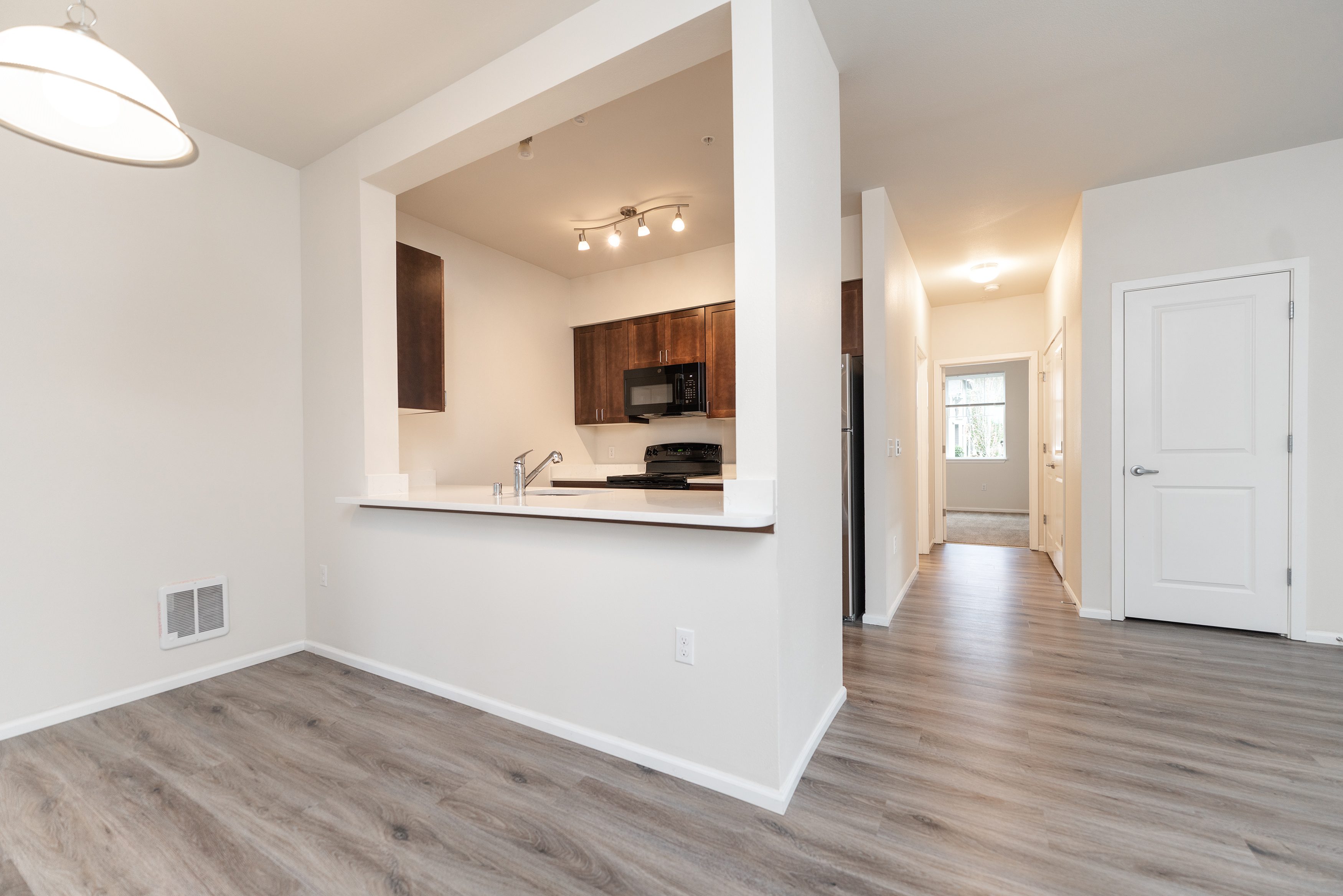 1x1 Standard 763 Sq Ft