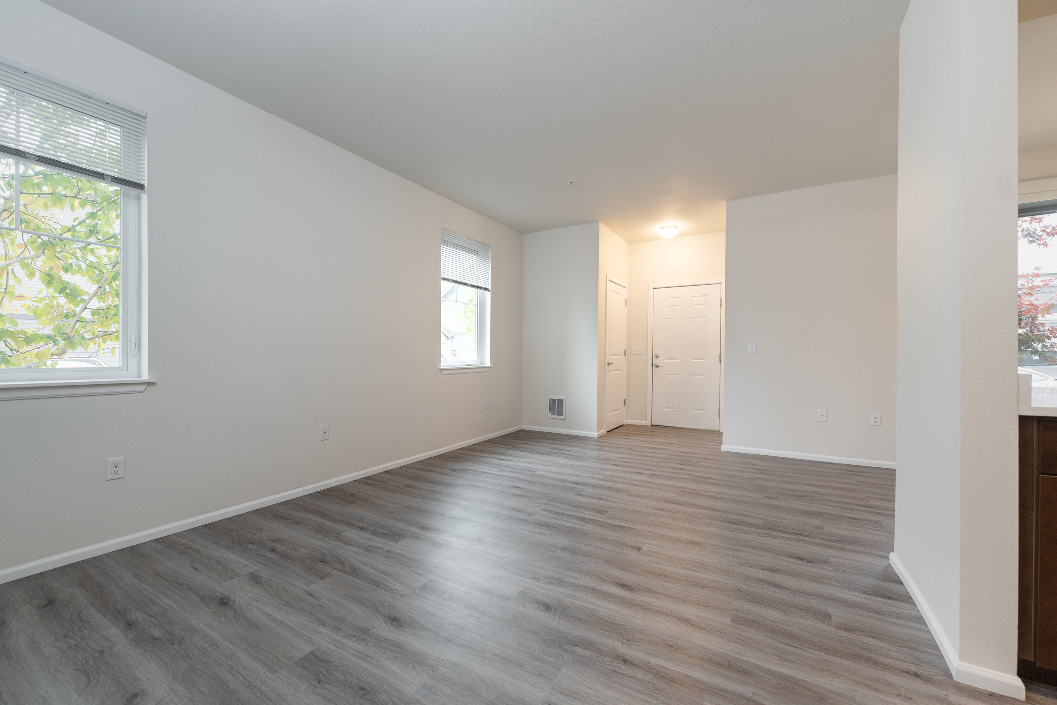 1x1 Standard 763 Sq Ft